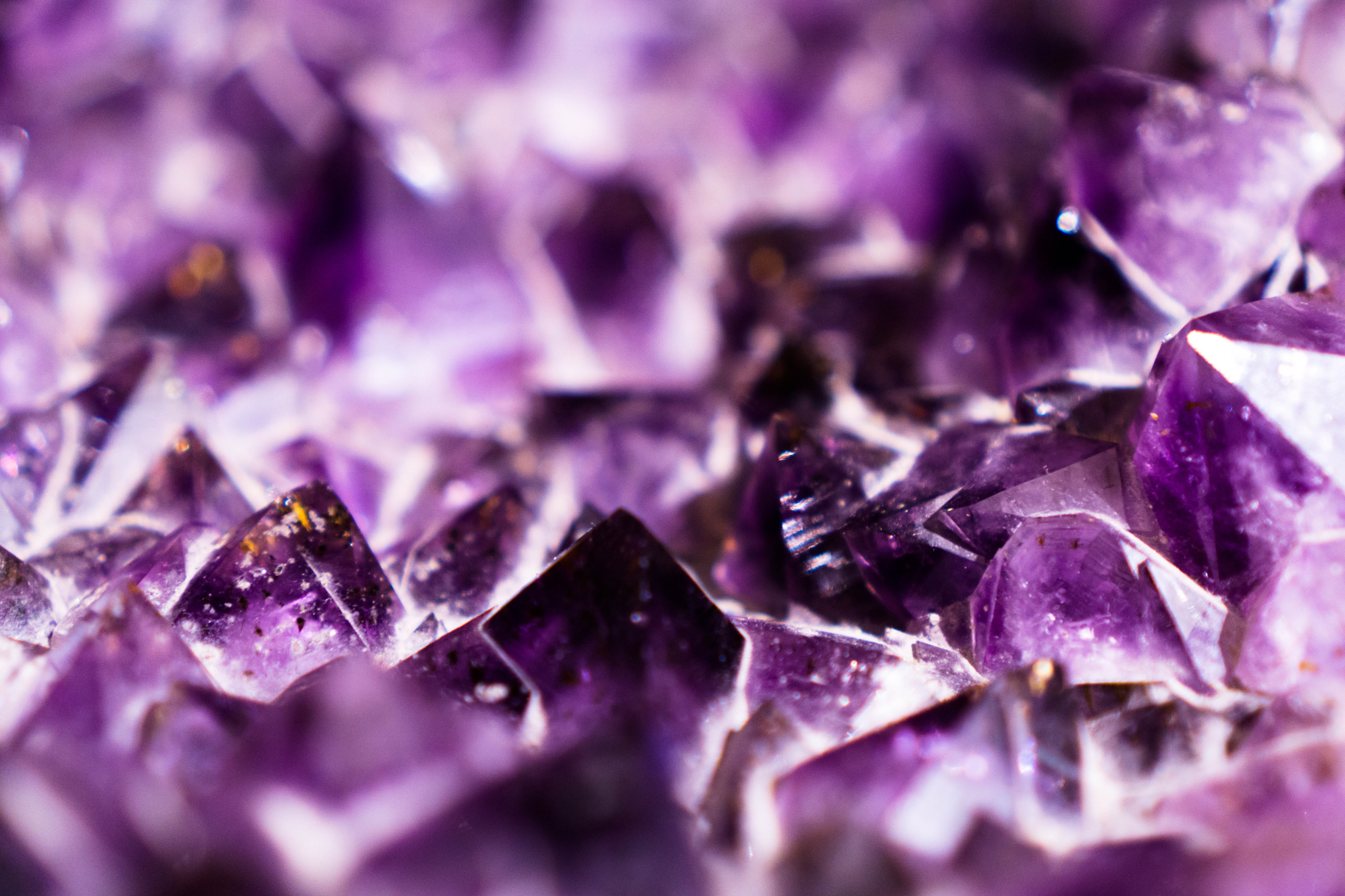 Mineral, backgrounds, shiny, macro, rough, purple, Amethyst, 5K, photography, focus, close-up, semi-precious gem, textured, full frame, quartz, selective, HD Wallpaper