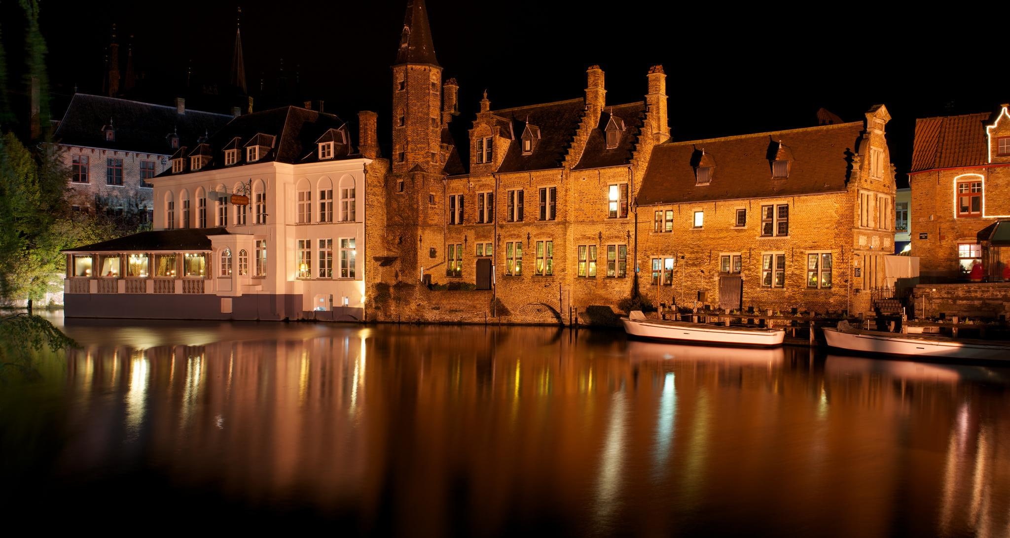 nature and landscapes, belgium, river, houses, architekture, lights, city, night, brugge, 1080P, HD Wallpaper