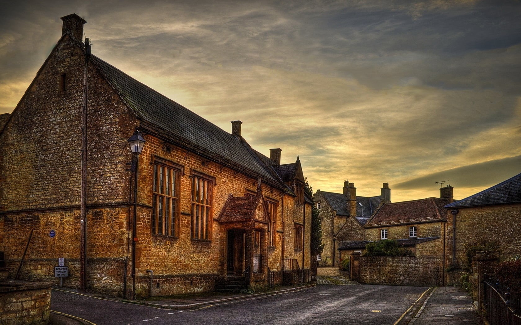 cotswold, building, british Culture, the Past, porch, 720P, residential district, old, europe, building Exterior, cultures, light, nature, street, old-fashioned, HD Wallpaper