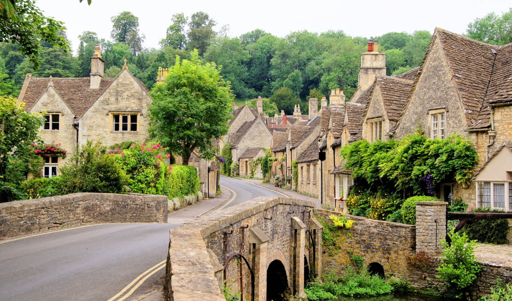 trees, old building, England, architecture, bridge, plants, village, 720P, Costwolds, house, UK, road, HD Wallpaper