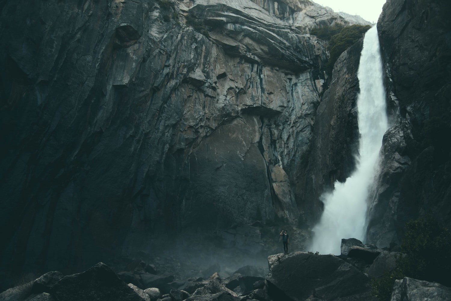 power, photography, 720P, beauty in nature, no people, waterfall, rock formation, men, outdoors, landscape, scenics - nature, nature, flowing, formation, HD Wallpaper