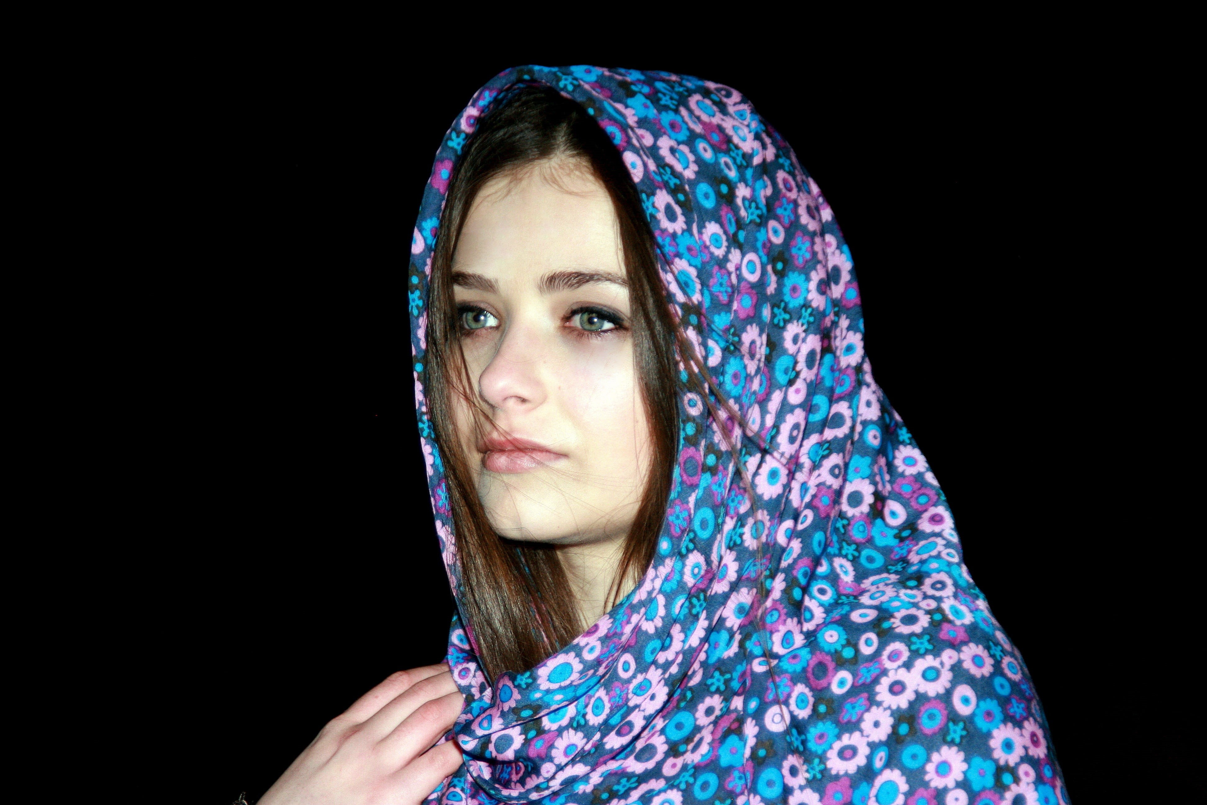 looking at camera, floral, young adult, hairstyle, adult, beautiful woman, 4K, headshot, girl, beauty, contemplation, human body part, pattern, veil, wearing, HD Wallpaper