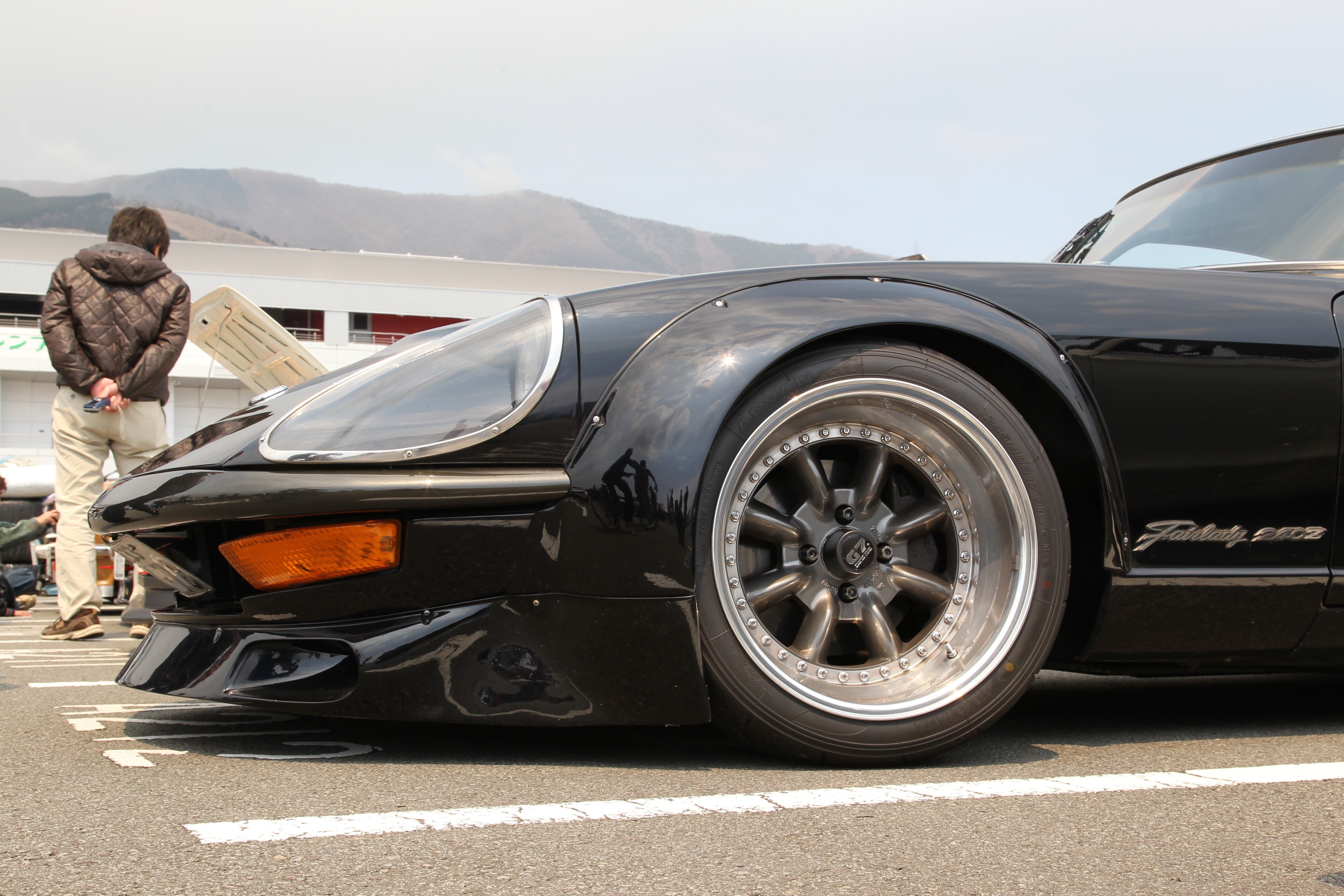 leisure activity, 4K, day, Datsun, outdoors, vehicle, one person, land vehicle, mode of transportation, real people, Nissan Fairlady Z, car, motor vehicle, HD Wallpaper