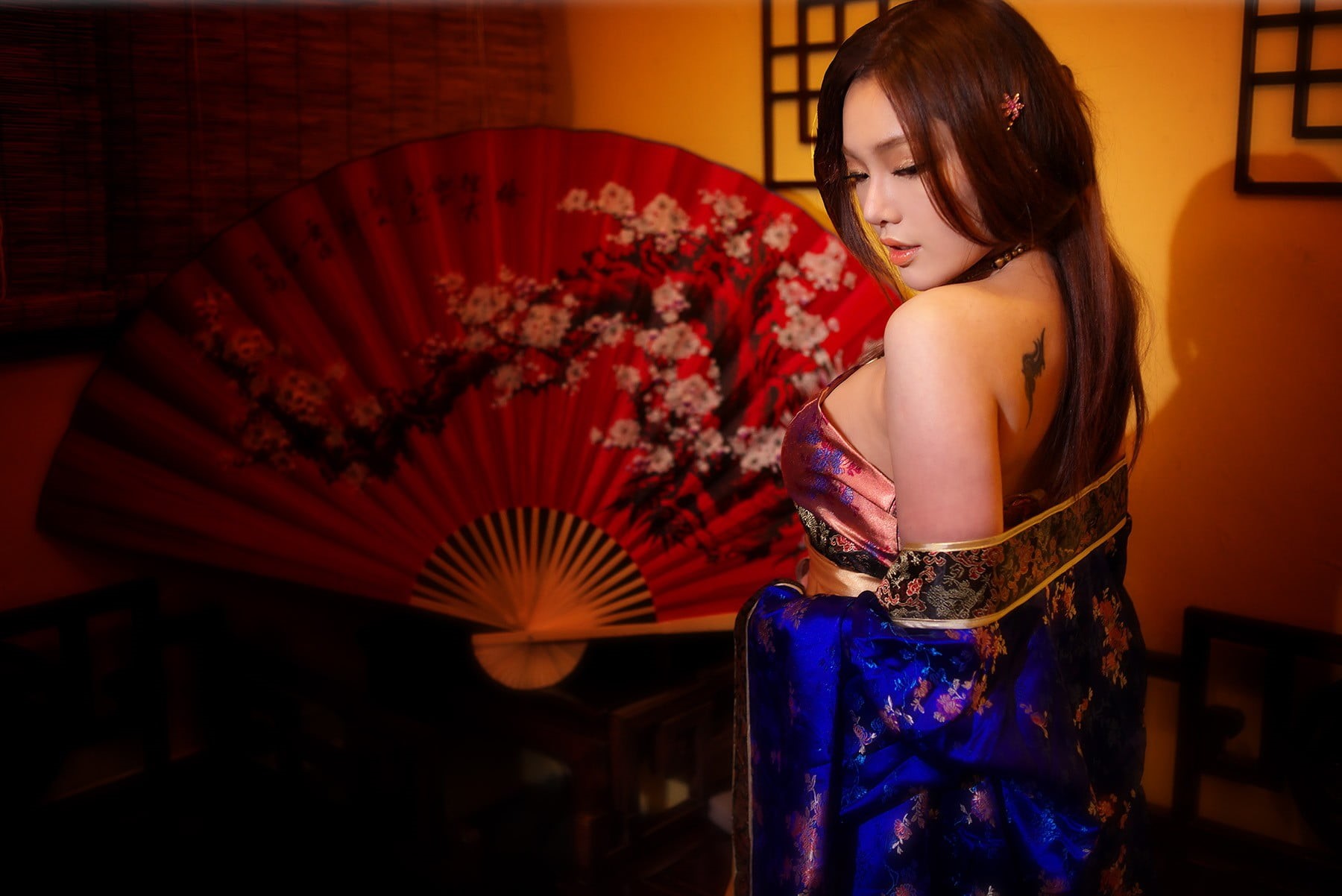 standing, clothing, floral, contemplation, hairstyle, women, 720P, lifestyles, kimono, beautiful woman, blue, dress, beauty, one person, adult, Asian, HD Wallpaper