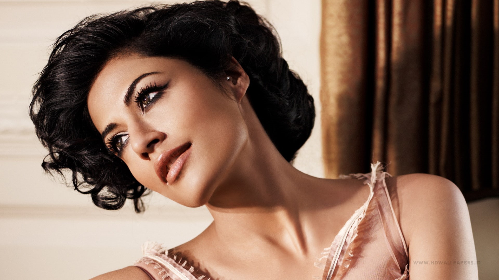 Bollywood, portrait, beautiful woman, hair, beauty, body part, adult, human body part, hairstyle, one person, luxury, Fernandez, fashion model, beautiful people, HD Wallpaper