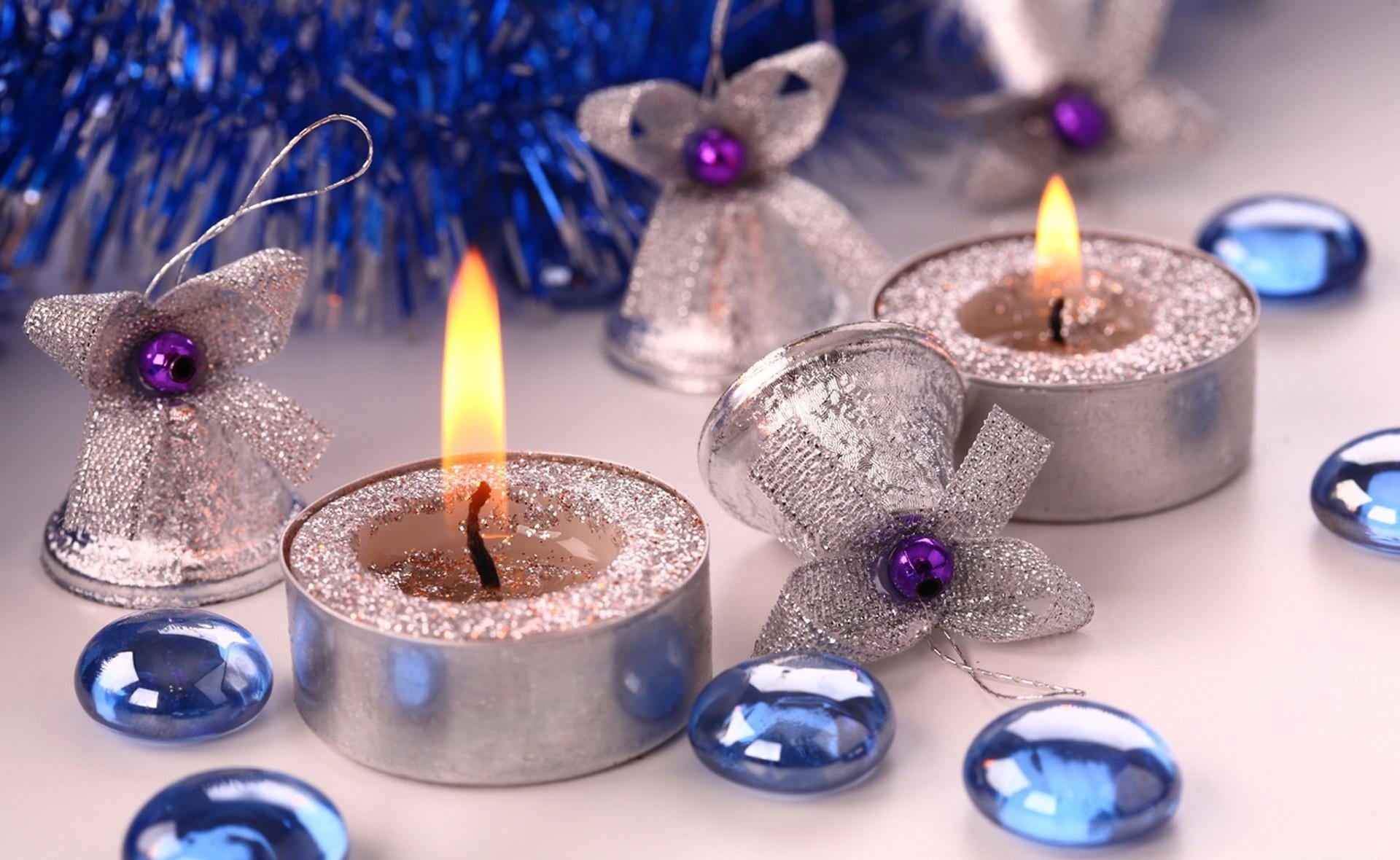 attributes, christmas Decoration, two, cultures, fire, christmas, tinsel, table, close-up, purple, gift, christmas decorations, candles, fire - Natural Phenomenon, HD Wallpaper