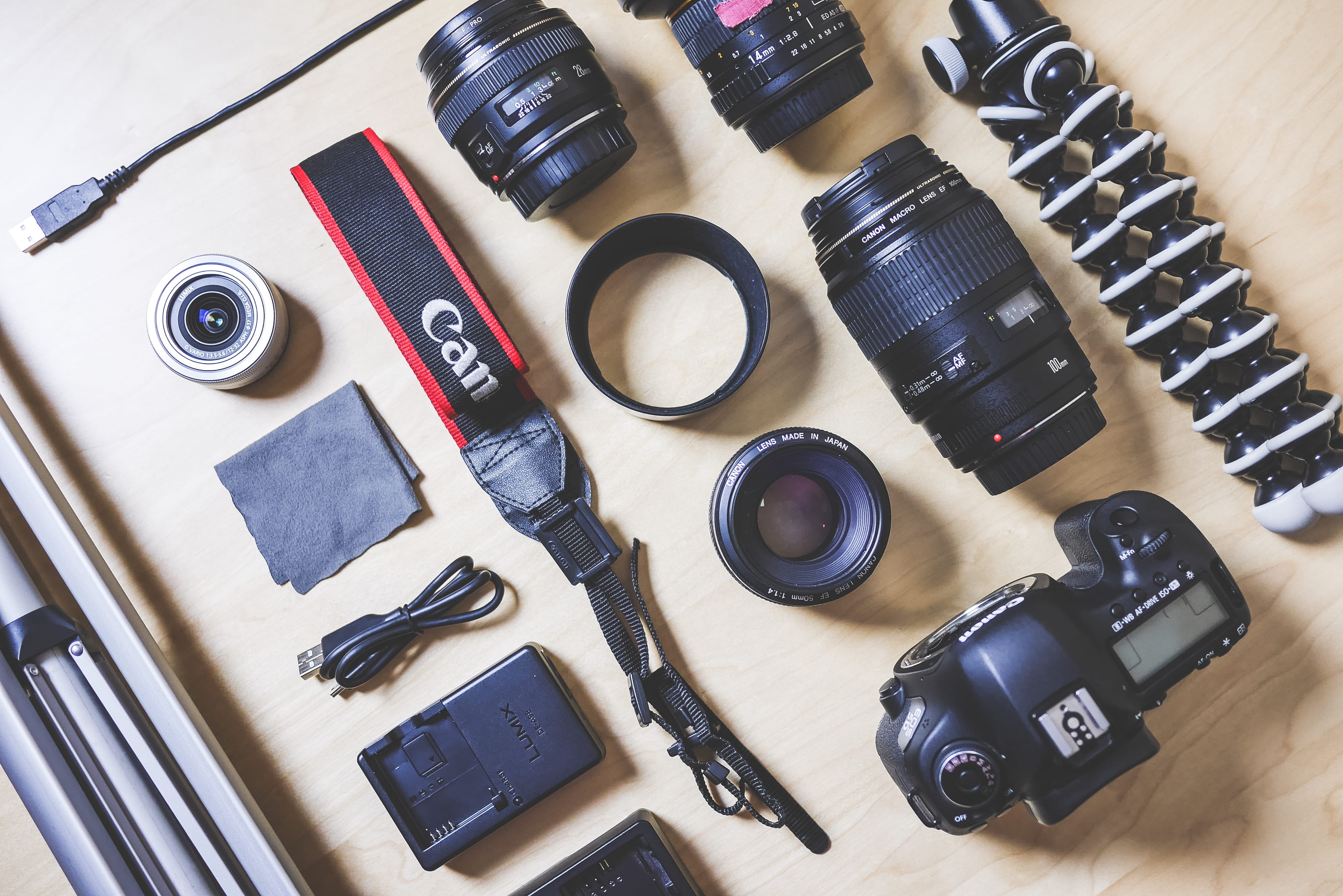 no people, day, large group of objects, tripod, arrangement, table, still life, group, collection, DSLR Camera, camera - Photographic Equipment, digital camera, HD Wallpaper