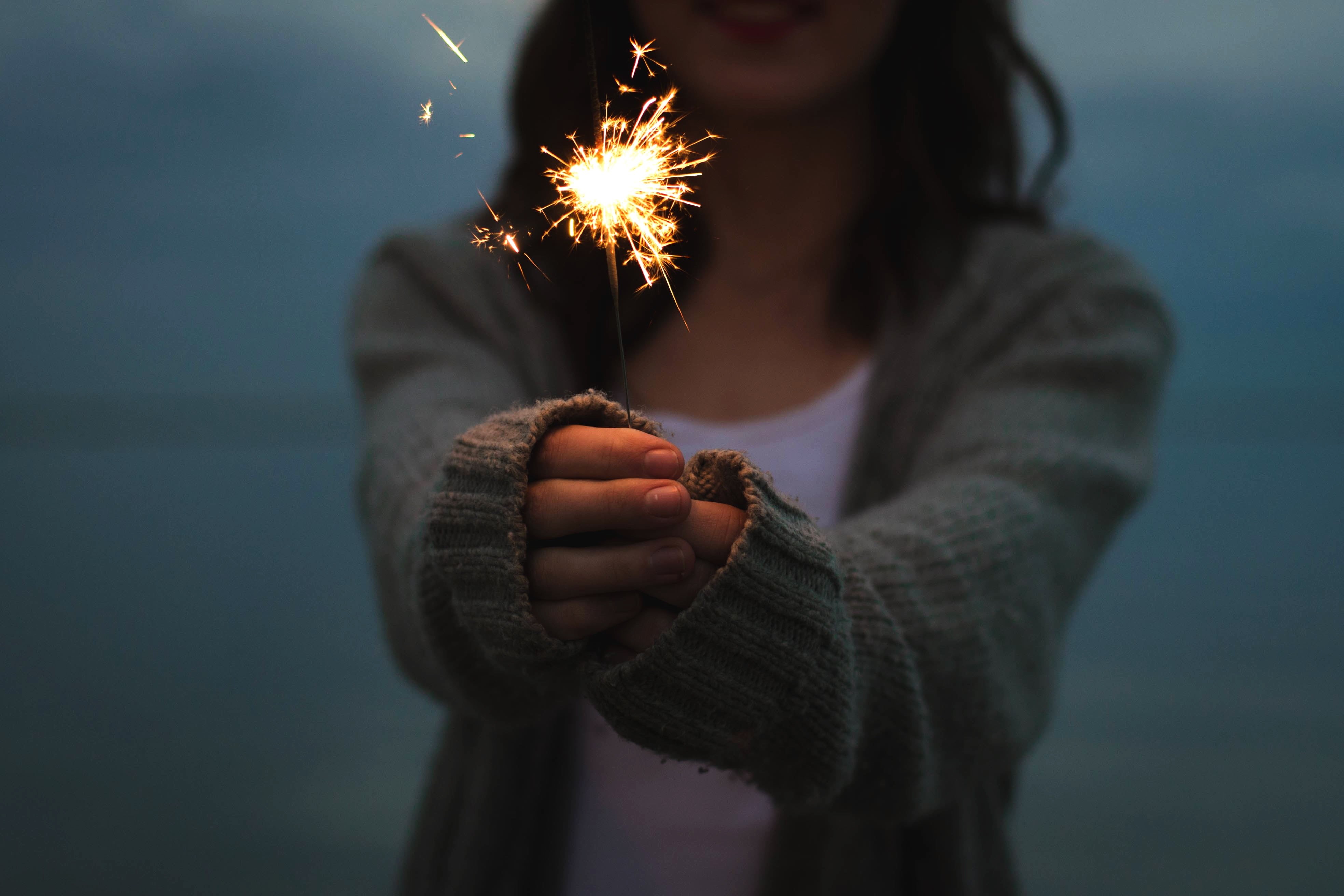 fireworks, women, sparkler, 4K, HD Wallpaper