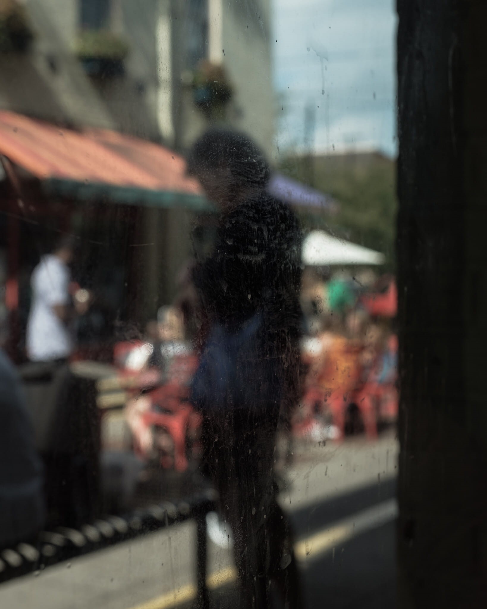 sphere, shorts, glass, pedestrian, machine, apparel, building exterior, glass - material, swimwear, road, incidental people, architecture, walking, city street, Phone HD Wallpaper