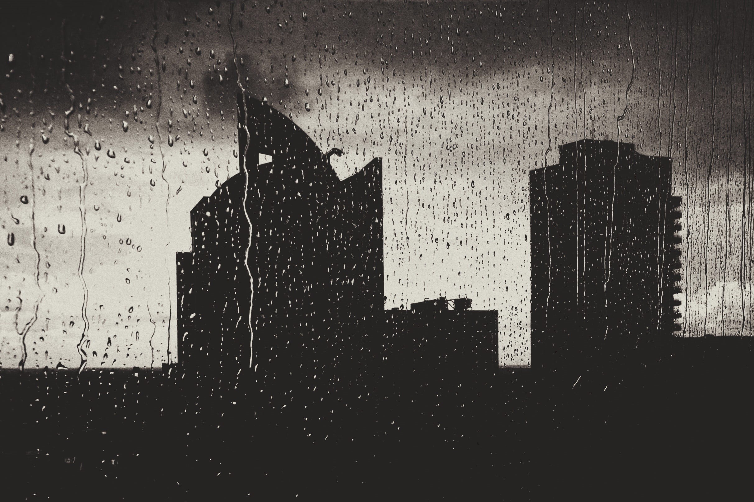 weather, architecture, storm, light, green, texture, built structure, high, dew, umbrella, summer, rise, window, buildings, puddle, skyscraper, water, silver, HD Wallpaper