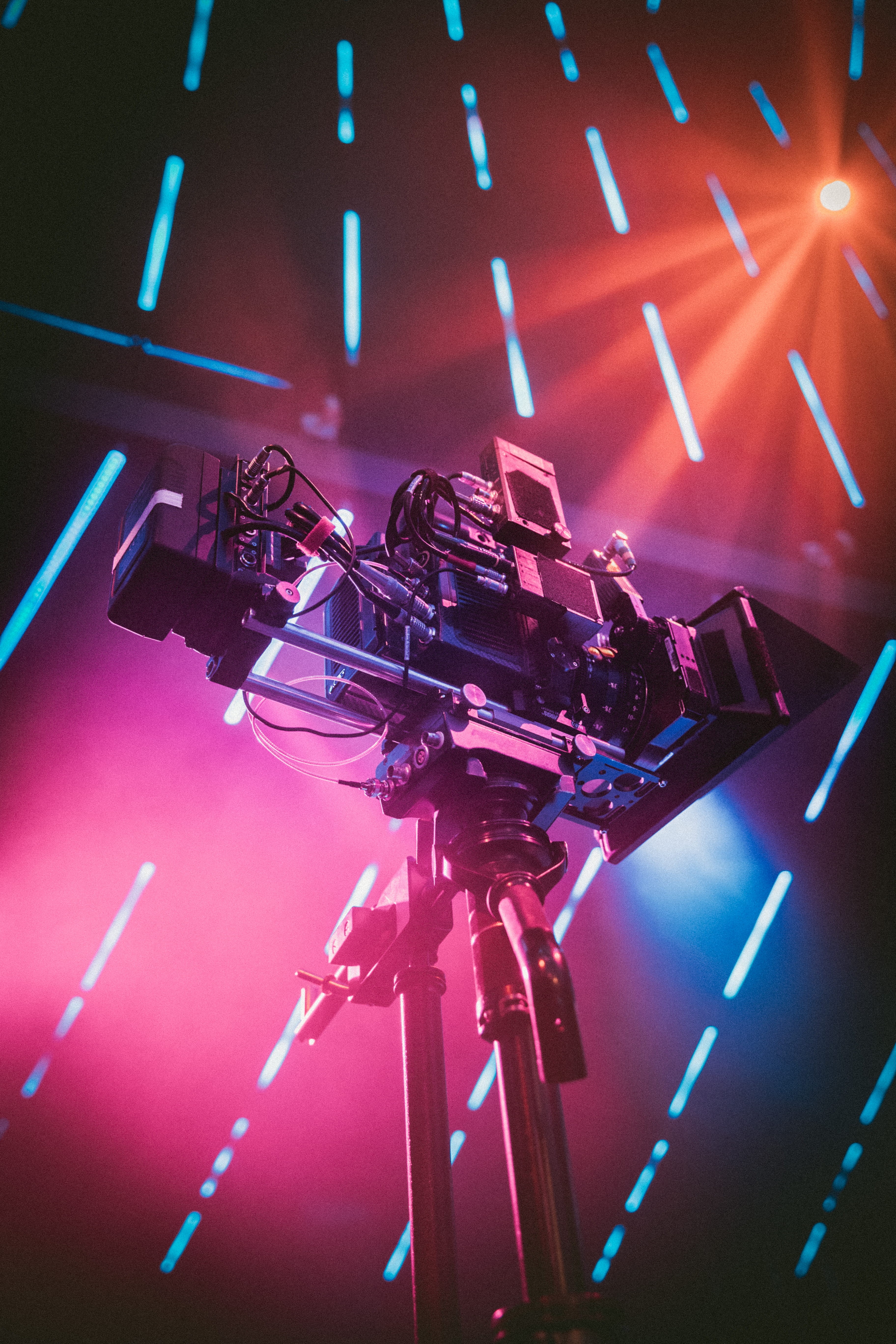 illuminated, low angle view, video, arts culture and entertainment, gray, ceiling, light, equipment, untitled, bt, line, club light, nightime, black, technology, Phone HD Wallpaper