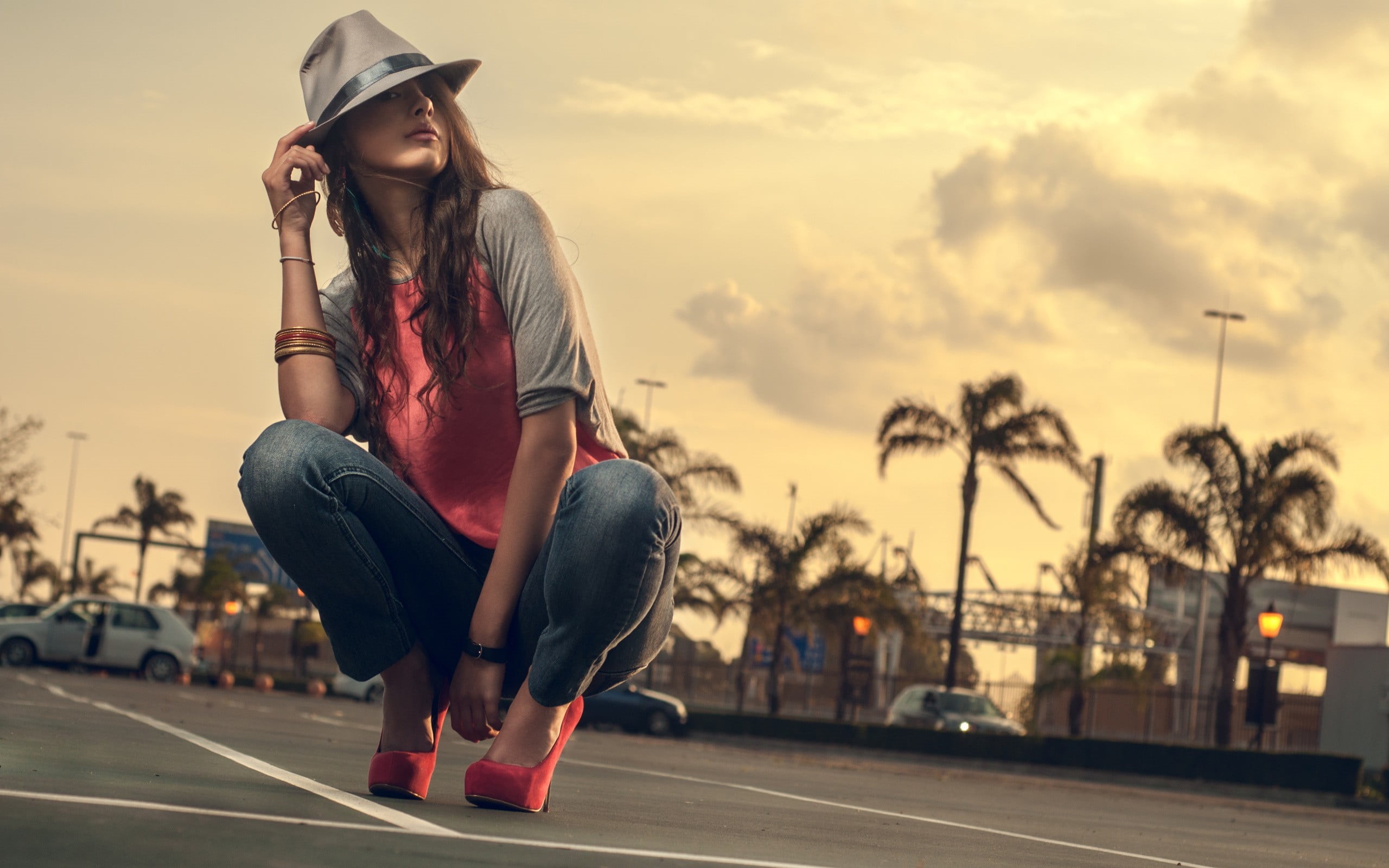 casual clothing, full length, real people, lifestyles, sky, red heels, one person, beautiful woman, squatting, high heels, fashion, model, bracelets, 2K, HD Wallpaper