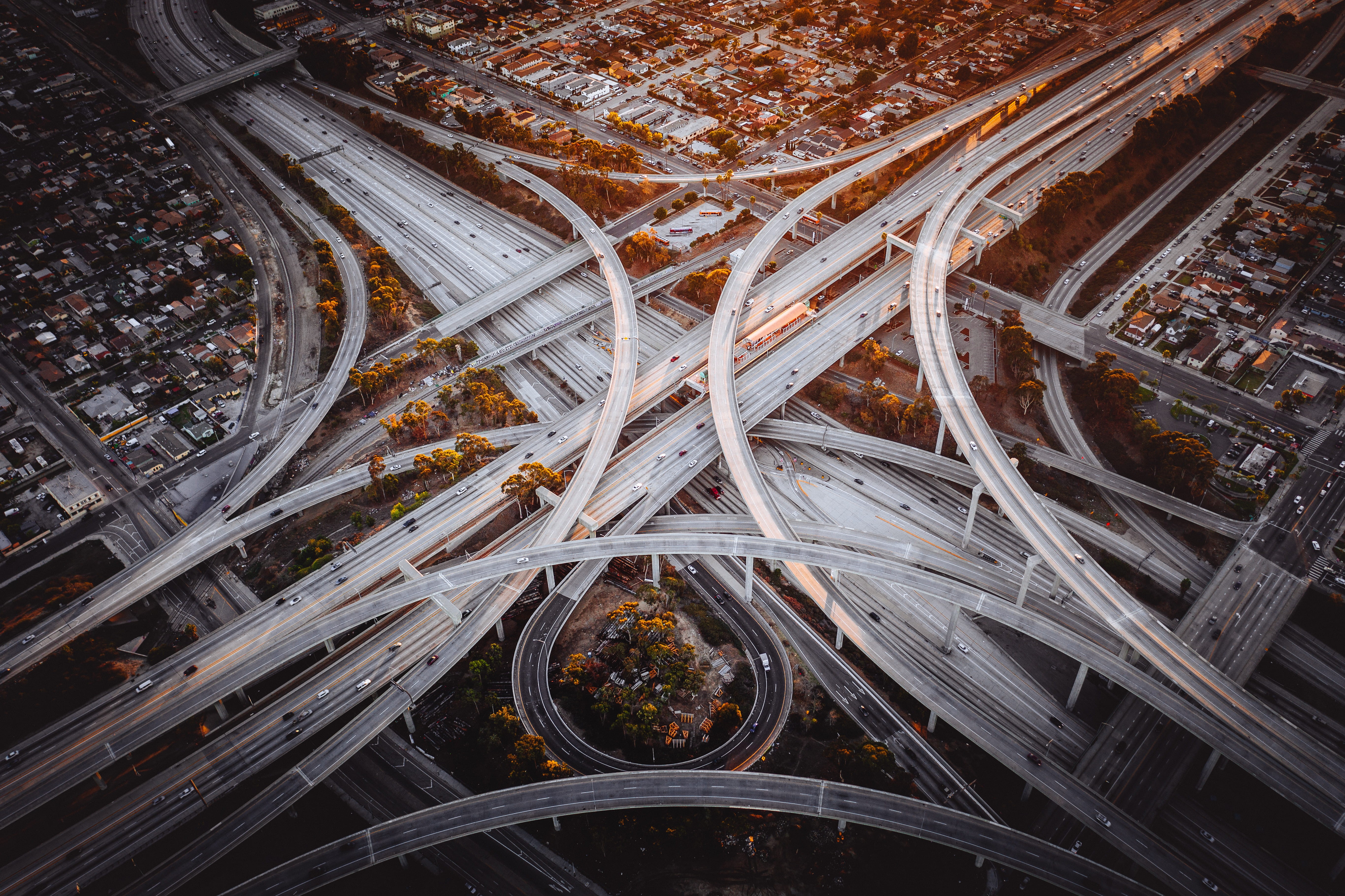high angle view, road intersection, city, multiple lane highway, highway, motor vehicle, transportation, mode of transportation, roads, overpass, 5K, cityscape, HD Wallpaper