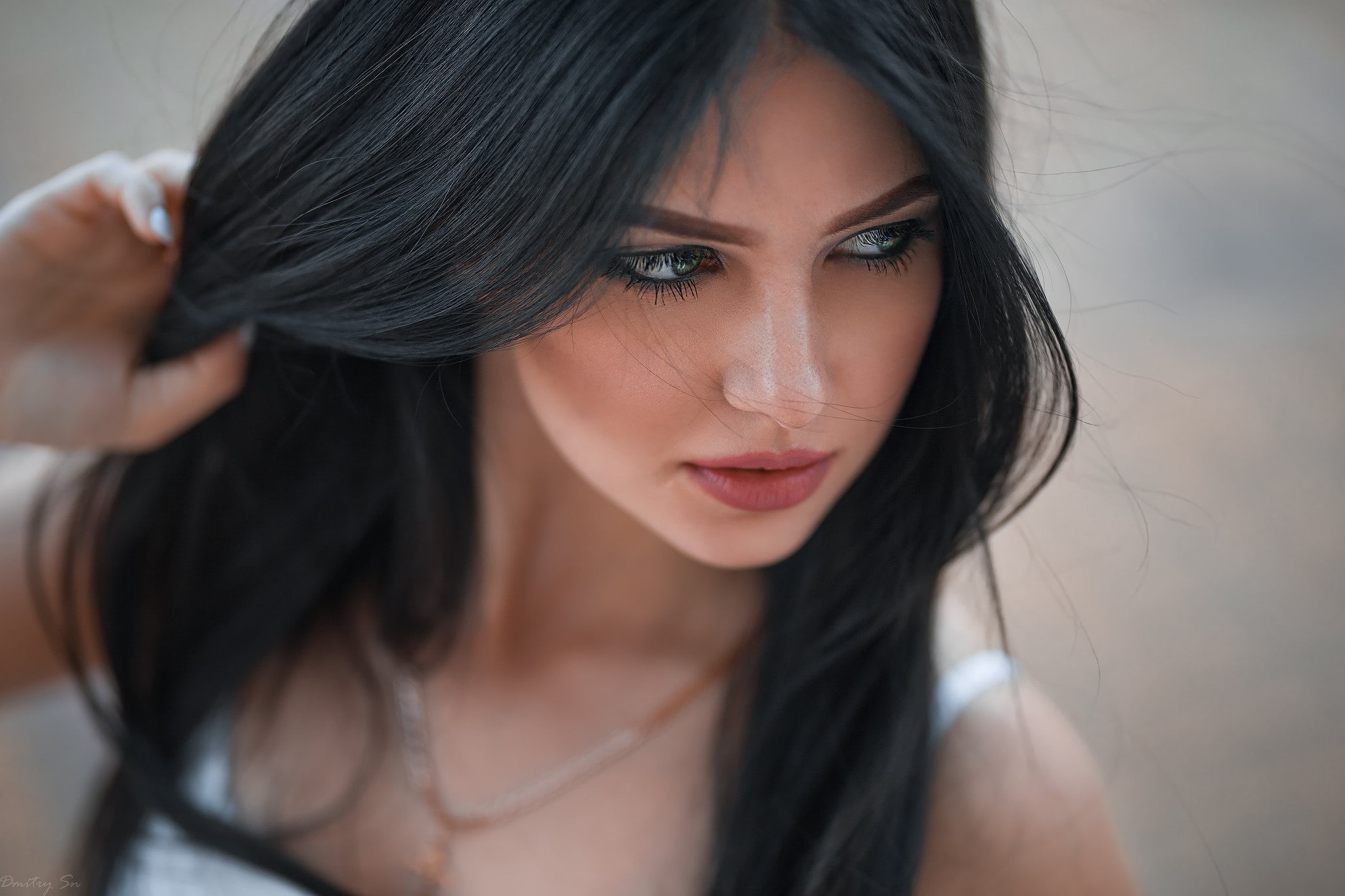 portrait, hair, depth of field, headshot, beauty, beautiful woman, adult, young women, necklace, focus on foreground, close-up, fashion, looking away, hairstyle, HD Wallpaper