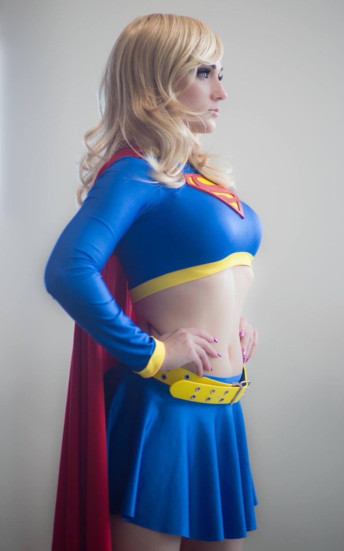 caucasian Ethnicity, blue skirt, standing, new Life, clothing, pregnant, three quarter length, baby, Supergirl, studio Shot, people, side view, beautiful, Phone HD Wallpaper