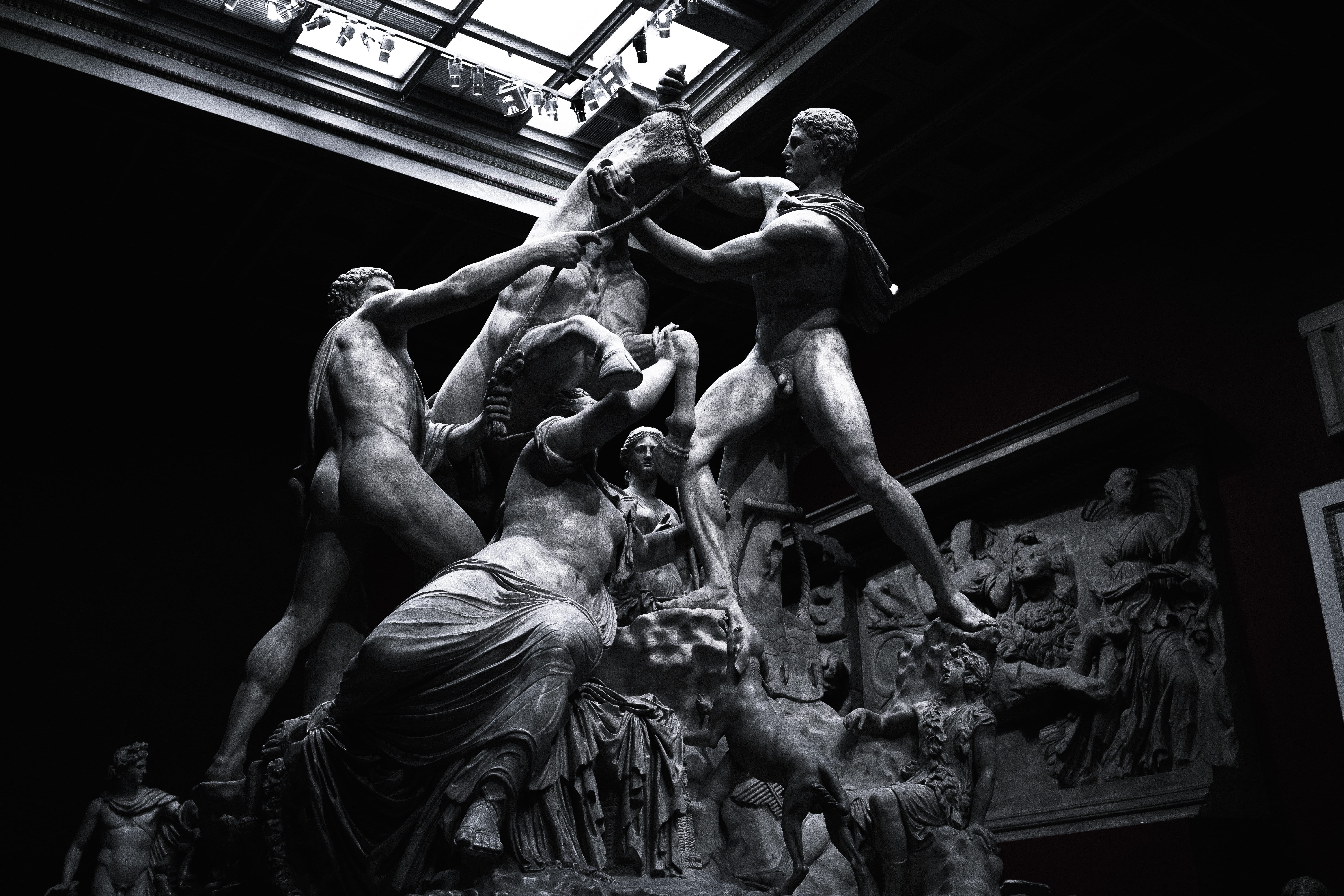 male likeness, female likeness, statue, history, sculpture, human representation, indoors, museum, no people, the past, architecture, creativity, representation, HD Wallpaper