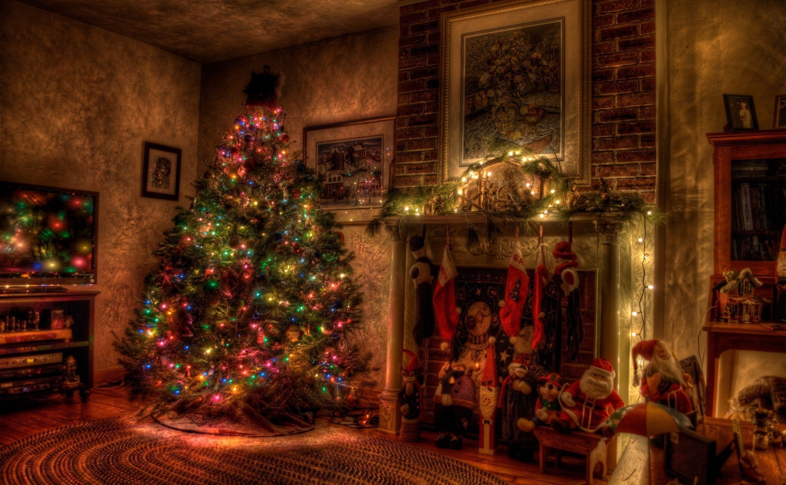 light - Natural Phenomenon, winter, no People, decoration, tree, indoors, night, christmas Lights, cultures, stockings, toys, color Image, travel destinations, HD Wallpaper