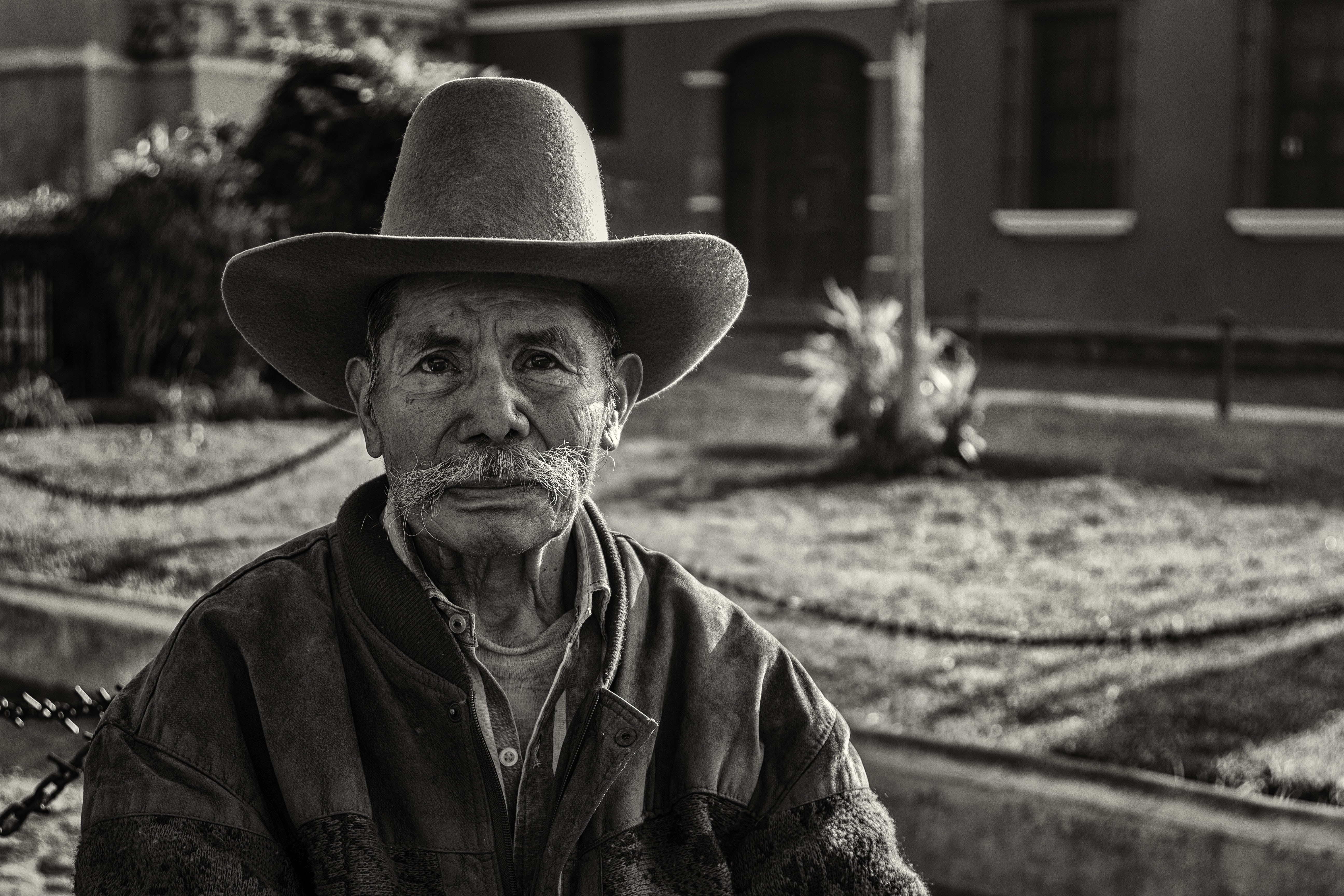 adult, city, senior Men, day, black, black And White, real people, antiguaguatemala, 5K, lifestyles, focus on foreground, garden, headshot, building exterior, HD Wallpaper