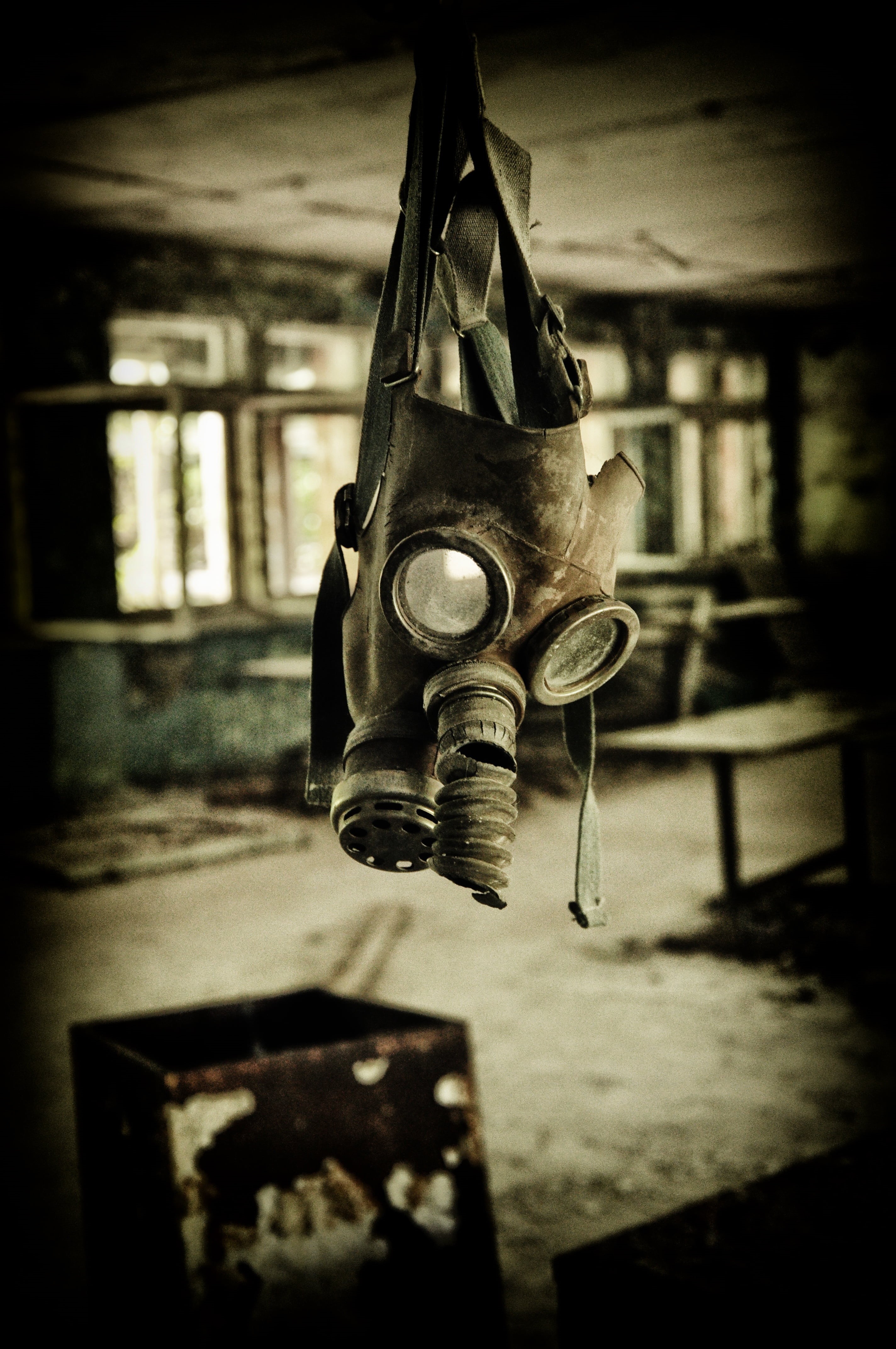 household equipment, old, hanging, vignette, the past, indoors, no people, black And White, industry, focus on foreground, hanged, still life, chernobyl, Phone HD Wallpaper