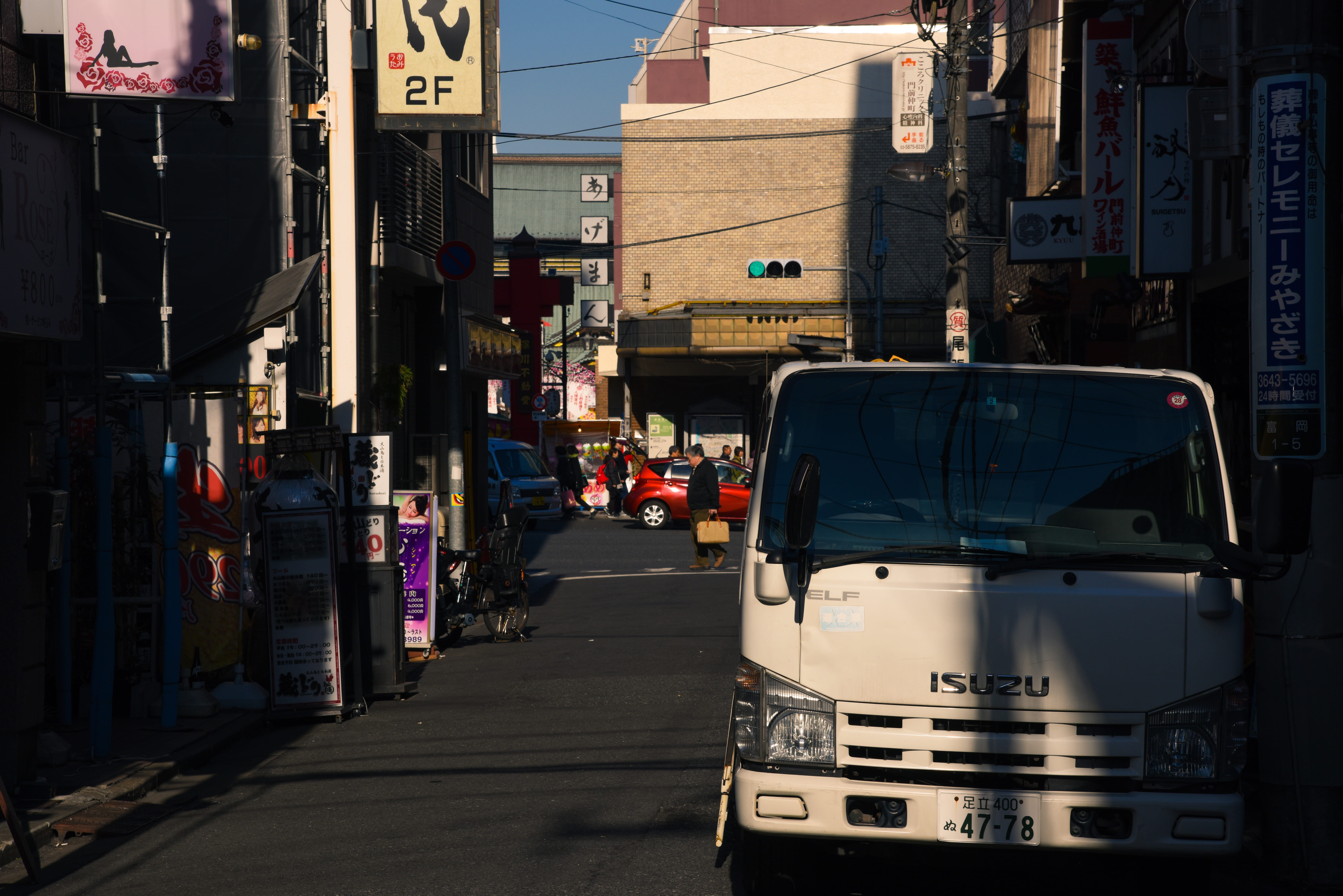 building exterior, car, street, city, koto, residential district, monzennakacho, building, truck, mode of transportation, land vehicle, sky, 5K, architecture, HD Wallpaper
