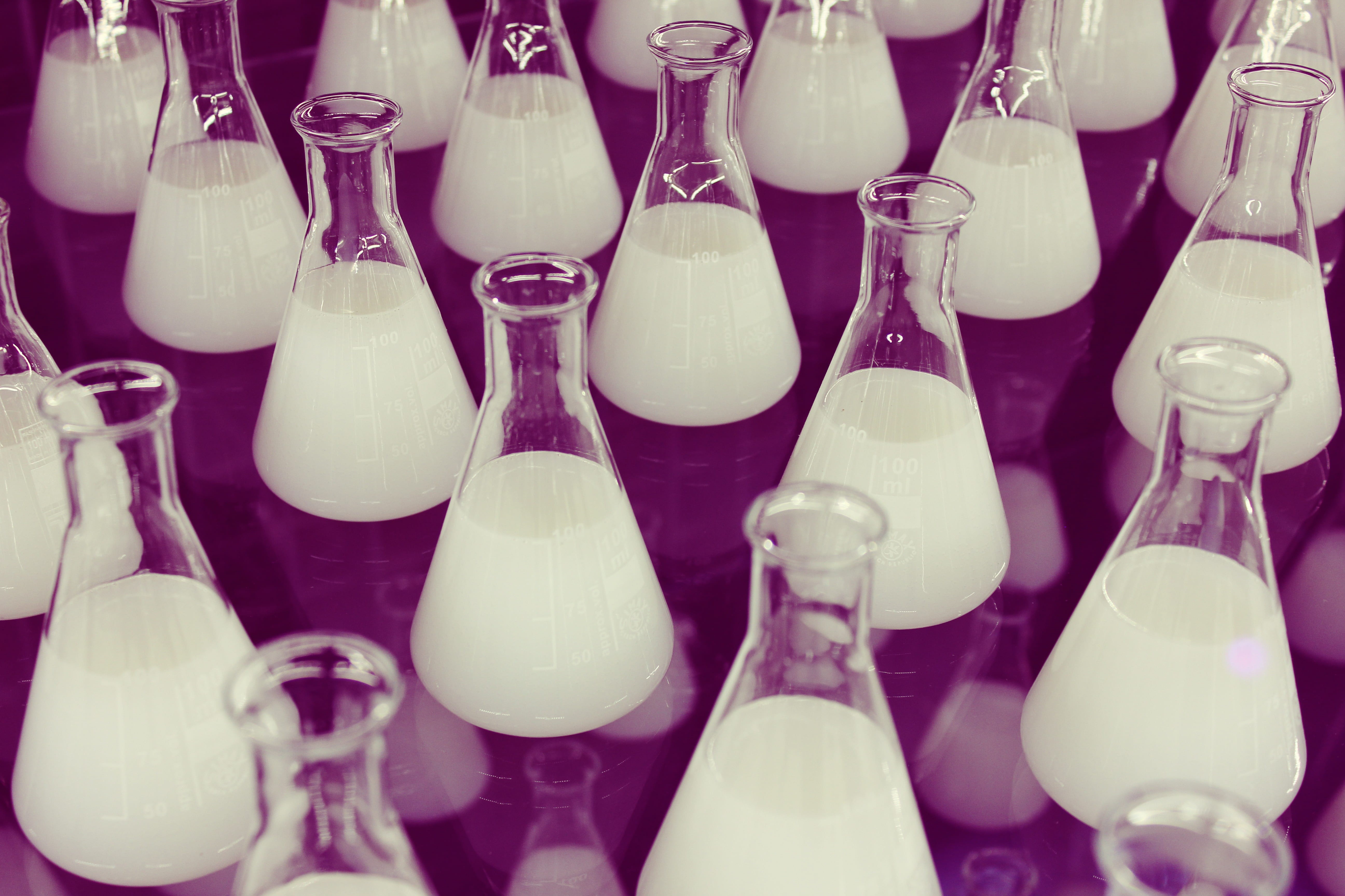 retail, 5K, chemistry, flask, white color, backgrounds, lot, solution, laboratory glassware, biotechnology, still life, biology, flasks, liquid, full frame, HD Wallpaper