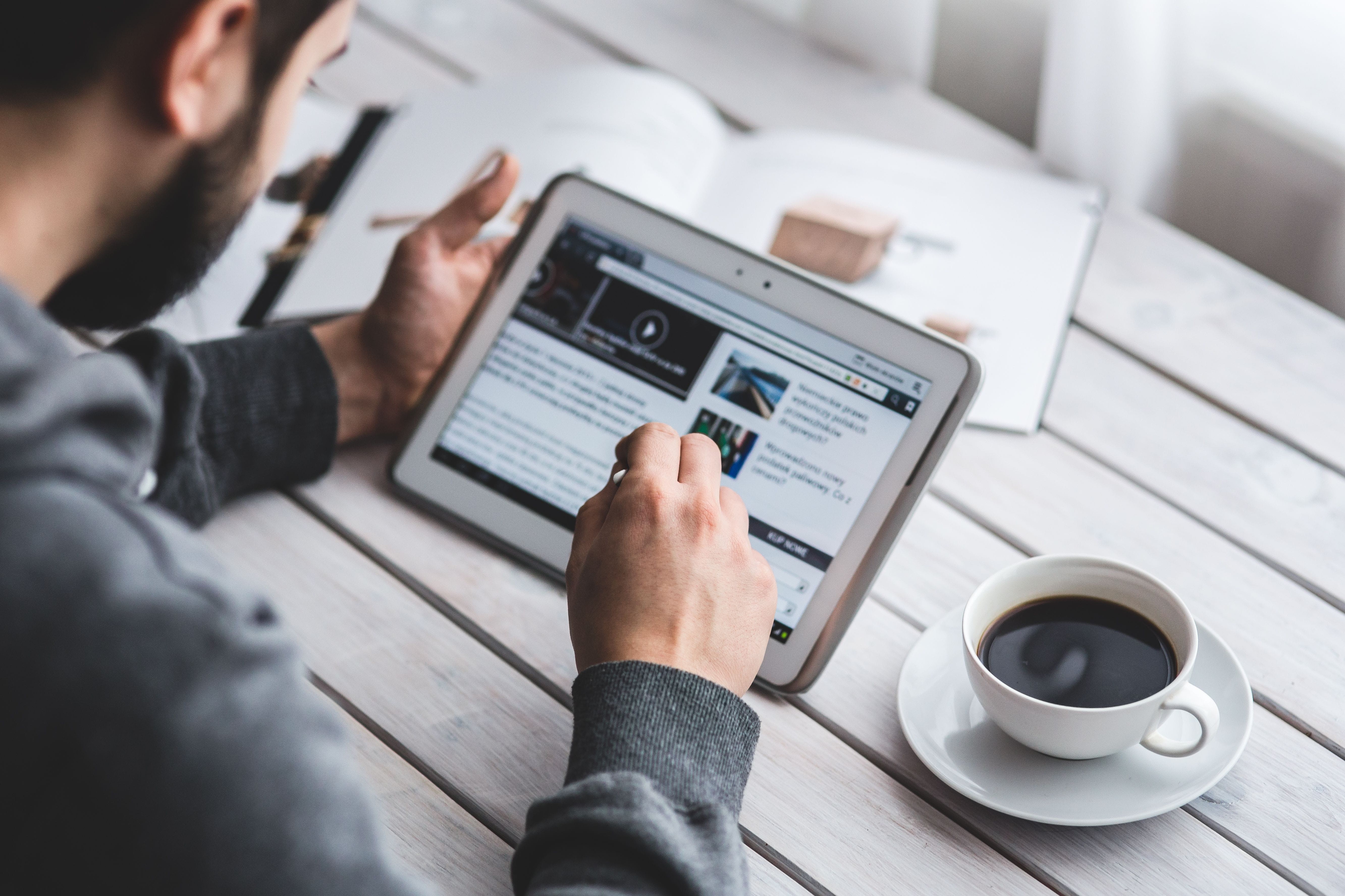 hands, using, coffee cup, one Person, smartphone, cup, only men, mug, businessman, using computer, wireless Technology, digital Tablet, 5K, coffee - drink, HD Wallpaper