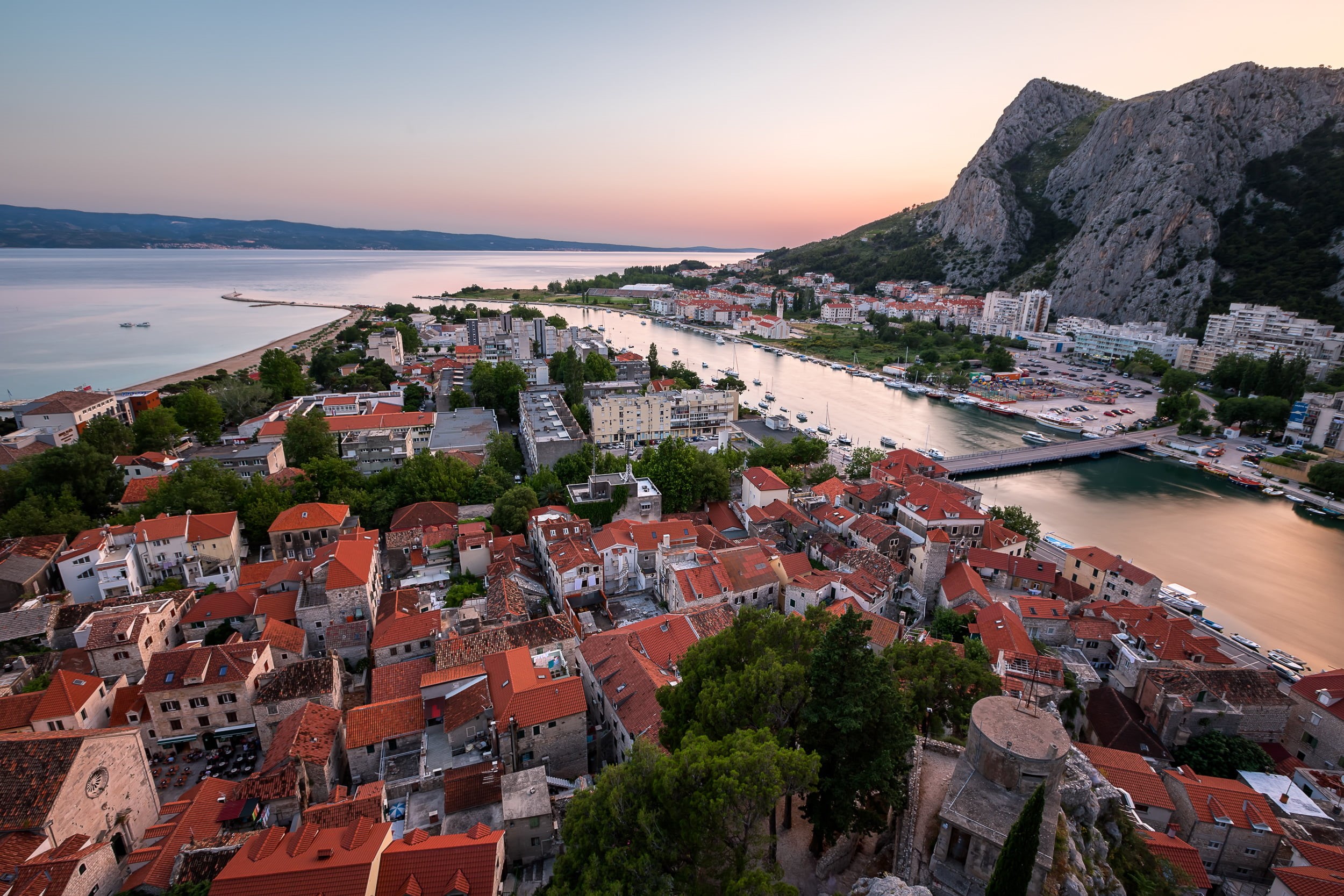 residential district, scenics - nature, cityscape, Croatia, Cetina River, beauty in nature, 1080P, outdoors, mountains, building exterior, land, sunset, HD Wallpaper
