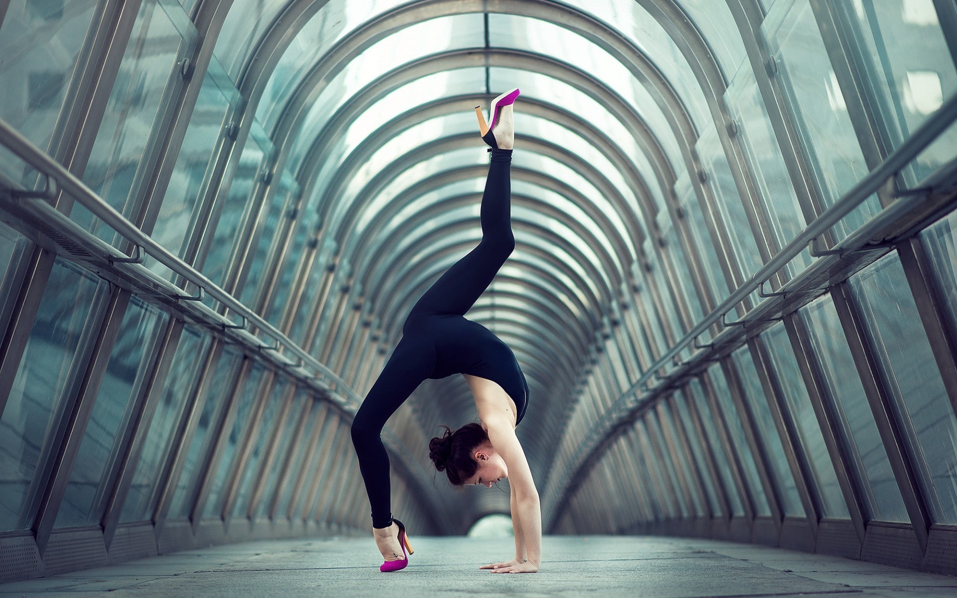 lifestyles, one person, adult, vitality, gymnastics, clothing, architecture, women, full length, sport, dancer, excercise, leisure activity, black clothing, HD Wallpaper
