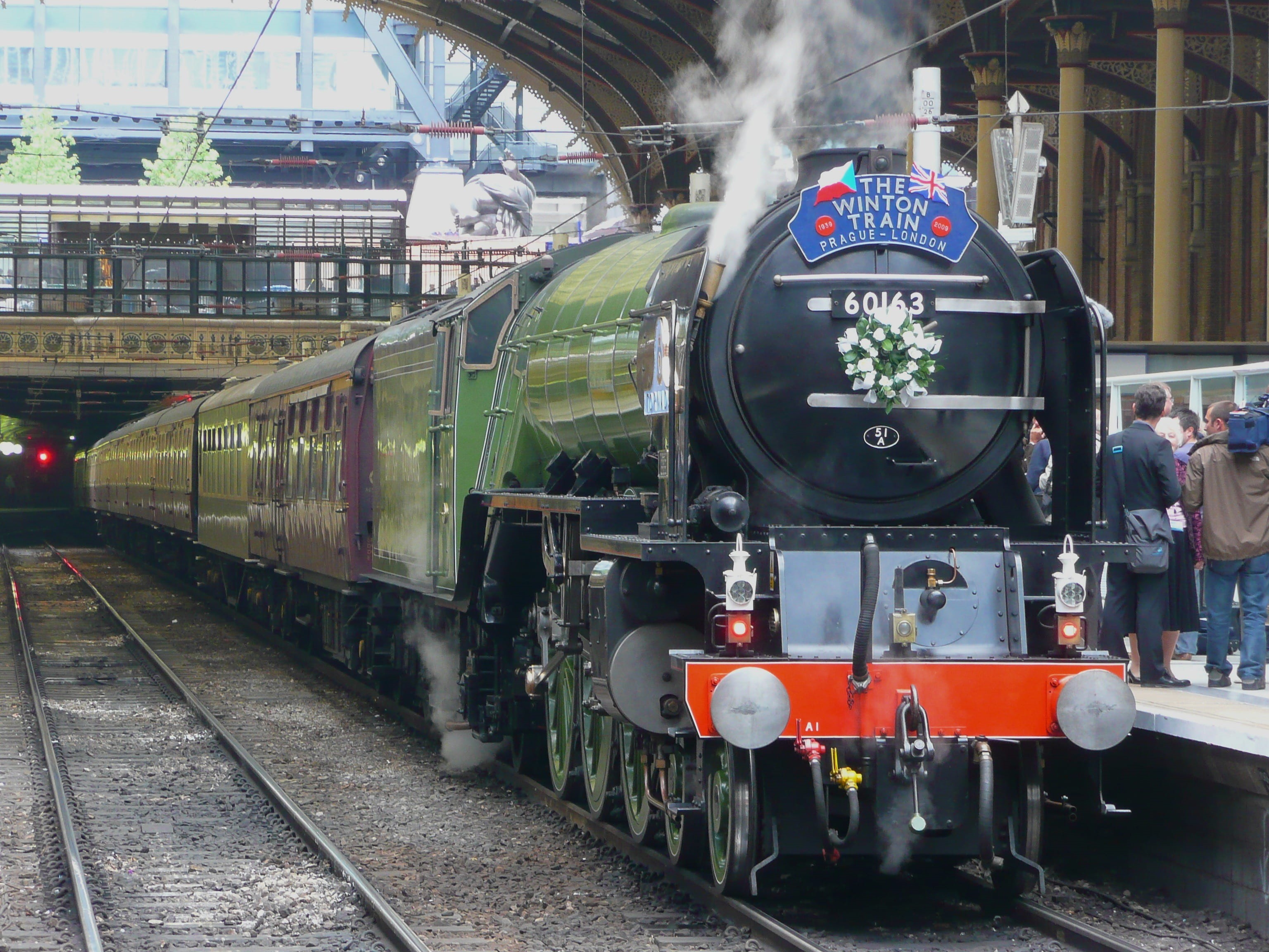 day, great britain, grey, mode of transportation, railroad station platform, passenger cars, beside, steam, public transportation, transportation, 2K, HD Wallpaper
