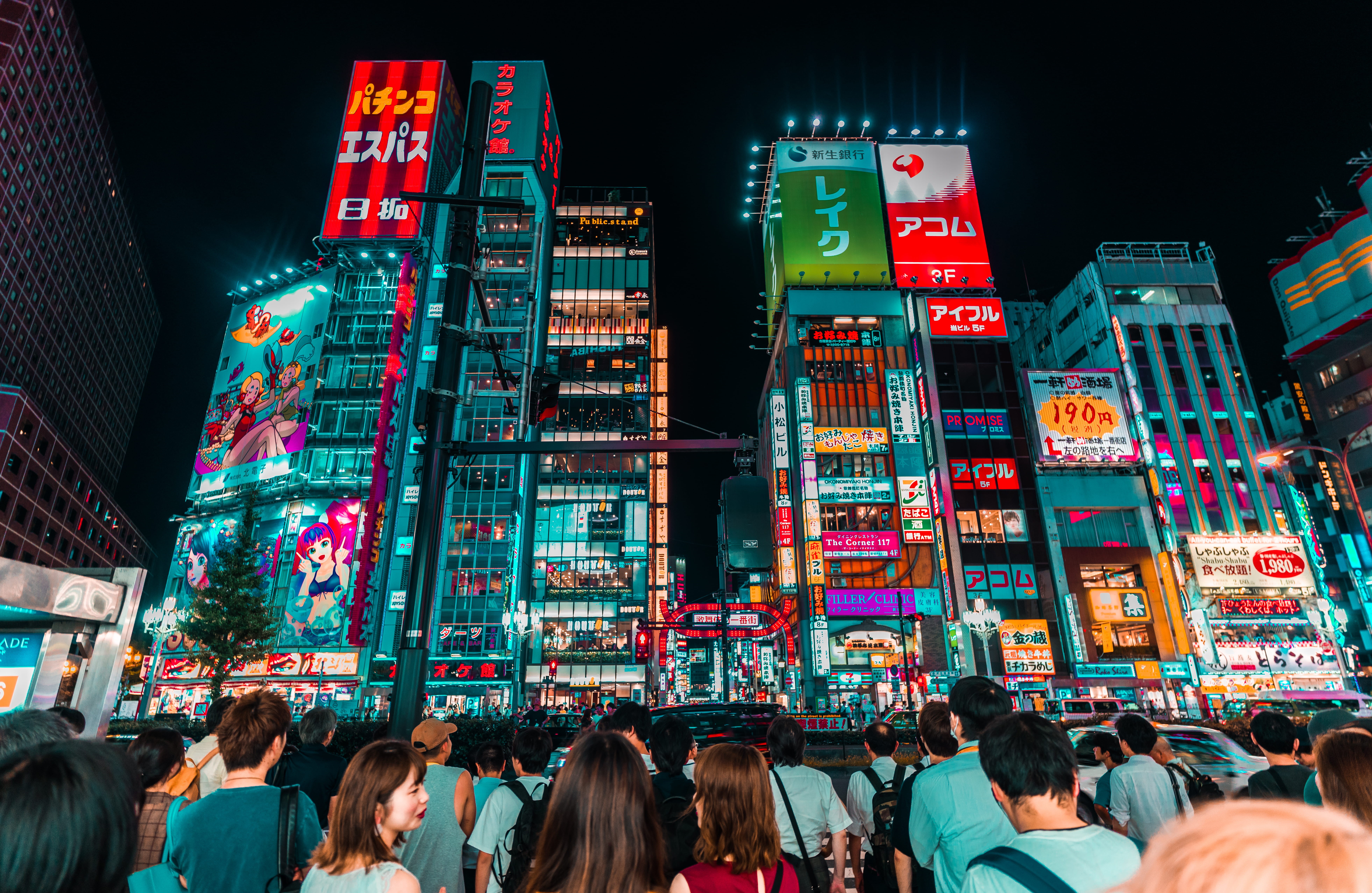 busy, city, green, building exterior, clear, night, travel destinations, roadside, high, screen, japan, human, lifestyles, rise, red, town, advertisement, HD Wallpaper