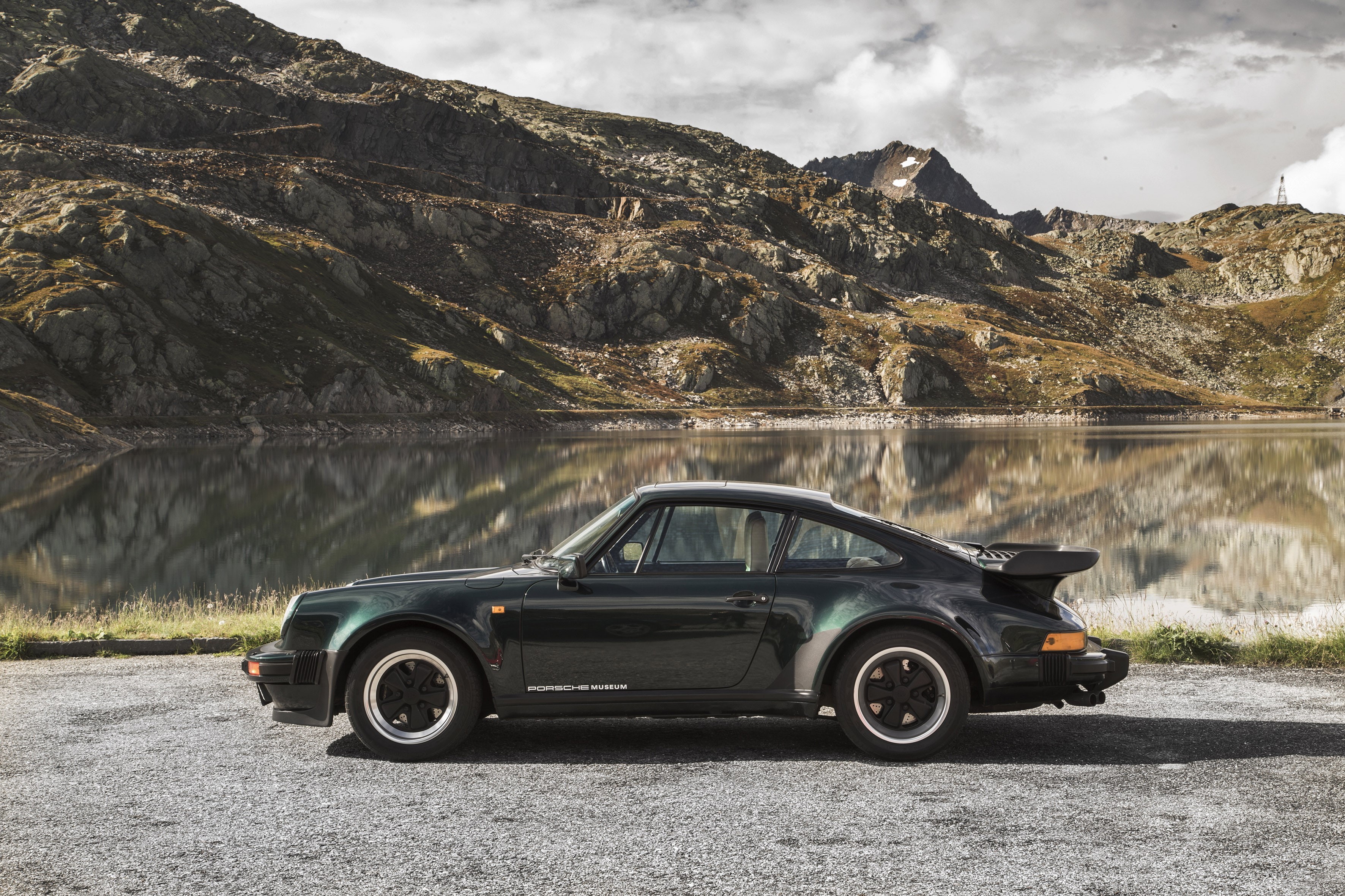 outdoors, travel, nature, transportation, turbo, day, 930, 911, beauty in nature, 2K, porsche, car, formation, stationary, mountain range, no people, lake, HD Wallpaper