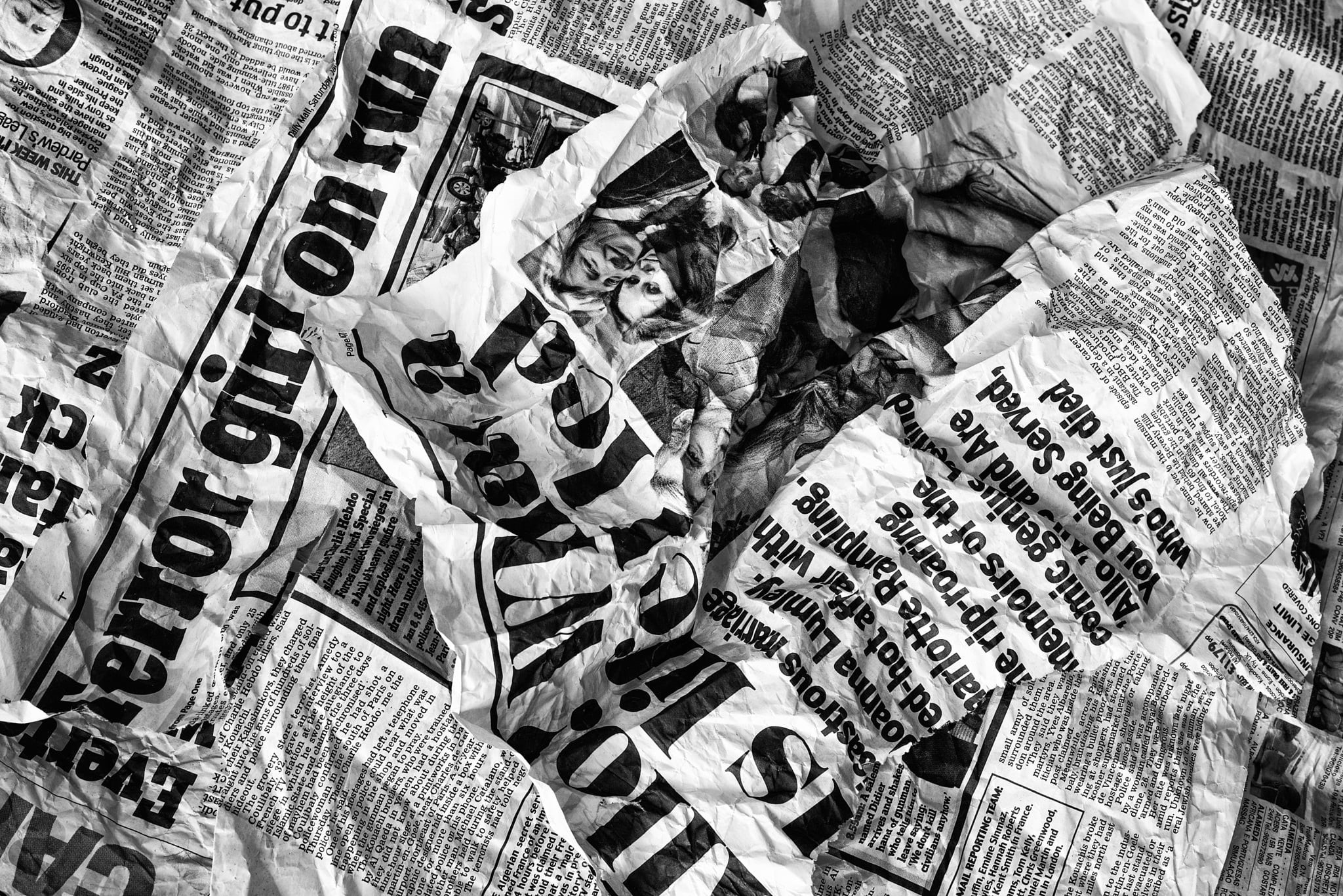 abundance, indoors, still life, newspaper, market, plastic, no people, for sale, day, close-up, large group of objects, paper, newspapers, Daily mail, communication, HD Wallpaper