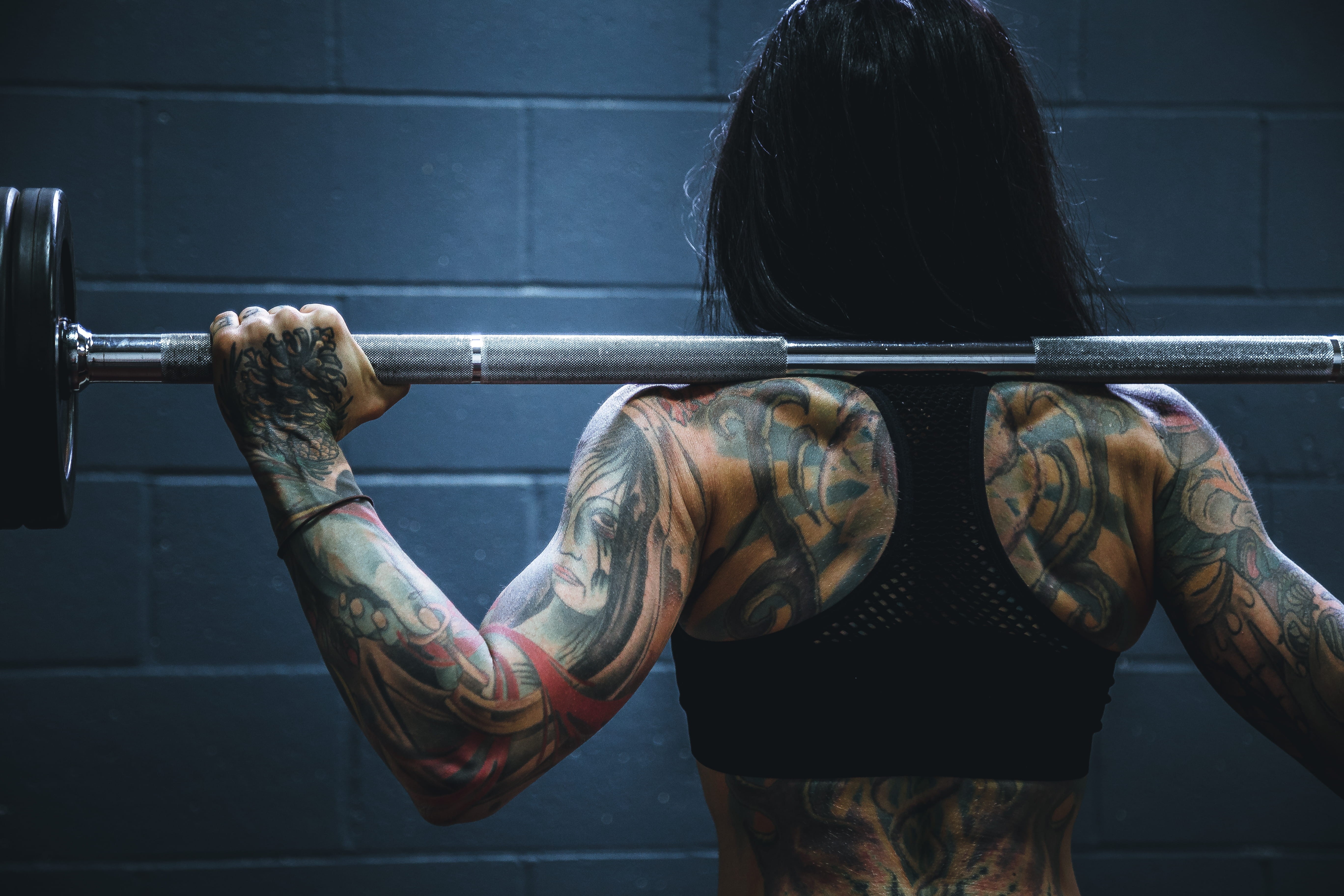 sport, human arm, style, back, weightlifting, gym, lifestyles, muscular build, fitness, woman, black, hairstyle, tattoo, real people, body builder, barbell, HD Wallpaper