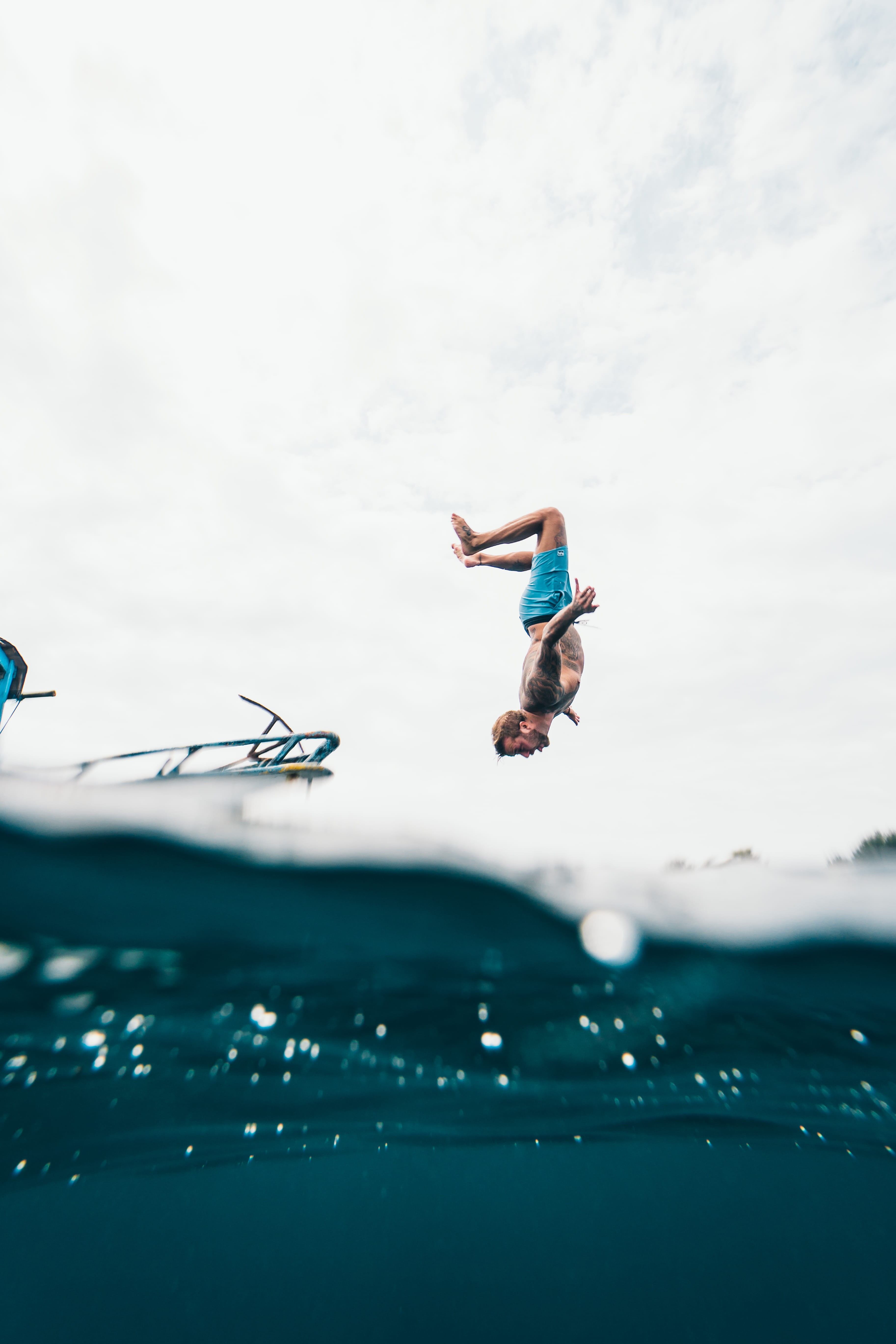 boat, leisure, ship, summer, excitement, mid-air, tropical, adult, real people, ocean, enjoyment, vacation, adventure, action, motion, mobile, Phone HD Wallpaper