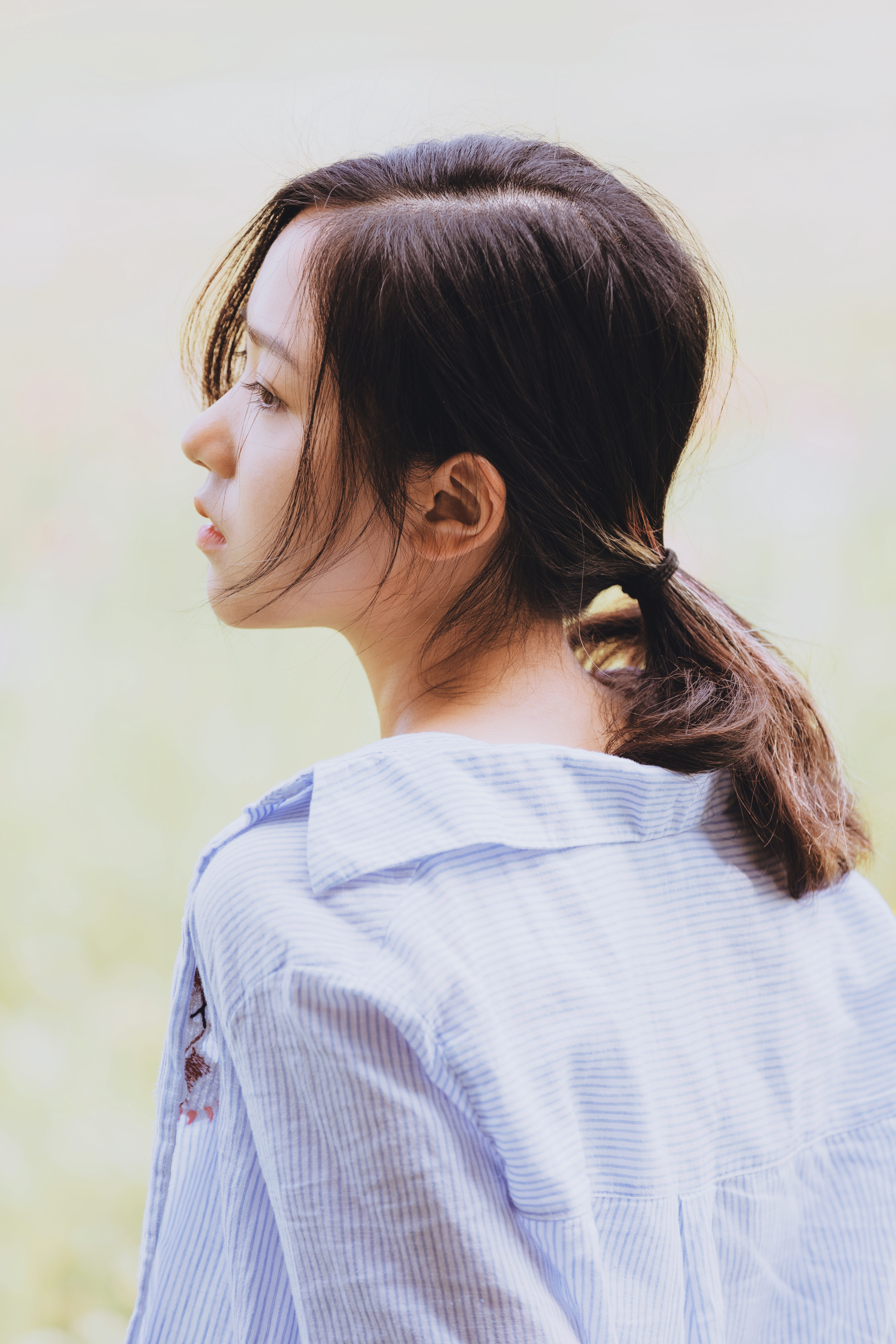 young women, woman, shirt, one person, chinesegirl, people, hair, face, real people, love, female, blur, day, pony, tail, young adult, blue, beautiful woman, Phone HD Wallpaper