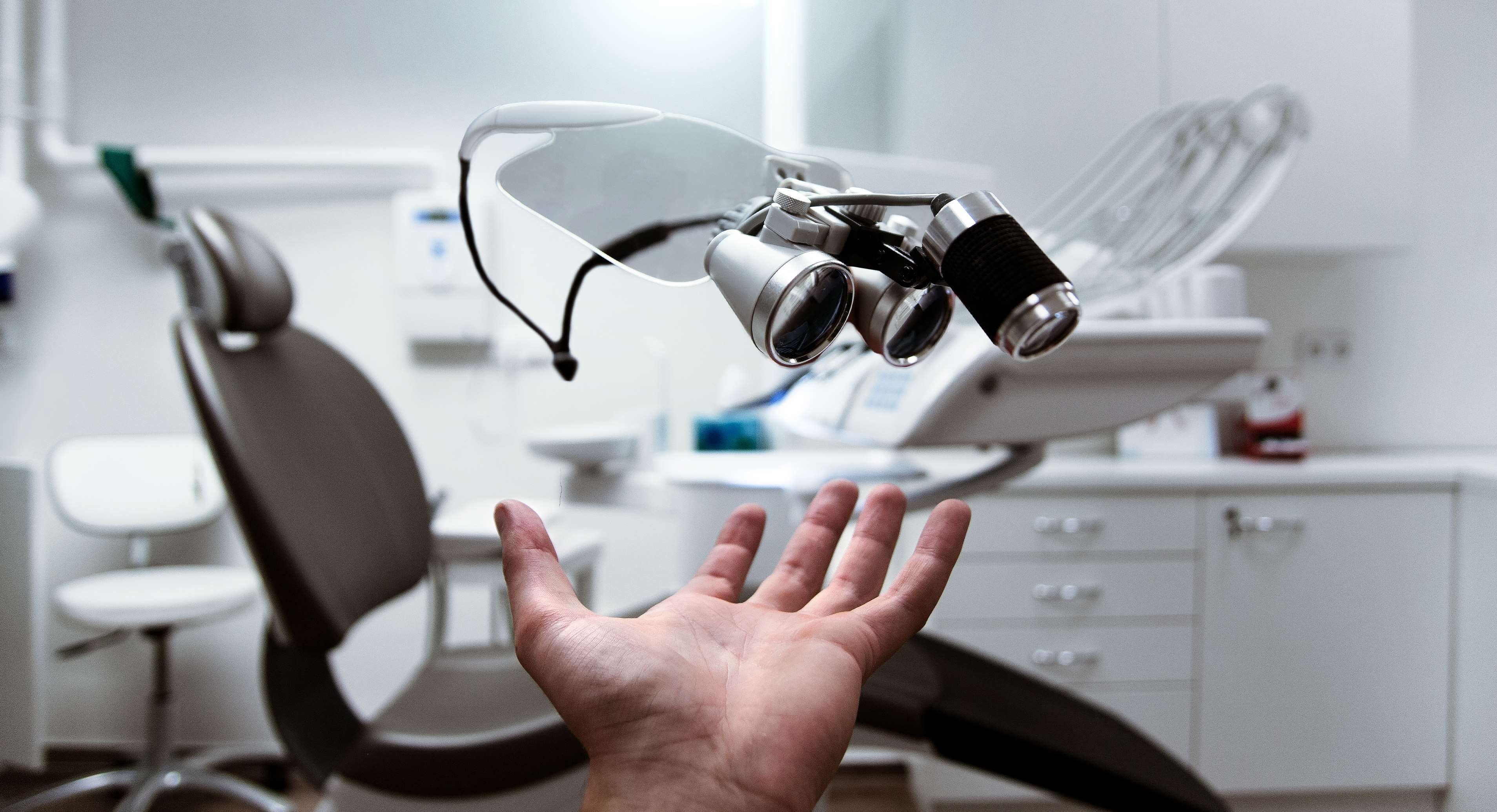 indoors, dentist, hand, domestic kitchen, healthcare and medicine, microscope, dental care, human hand, household equipment, healthcare, lens, doctor, business, HD Wallpaper