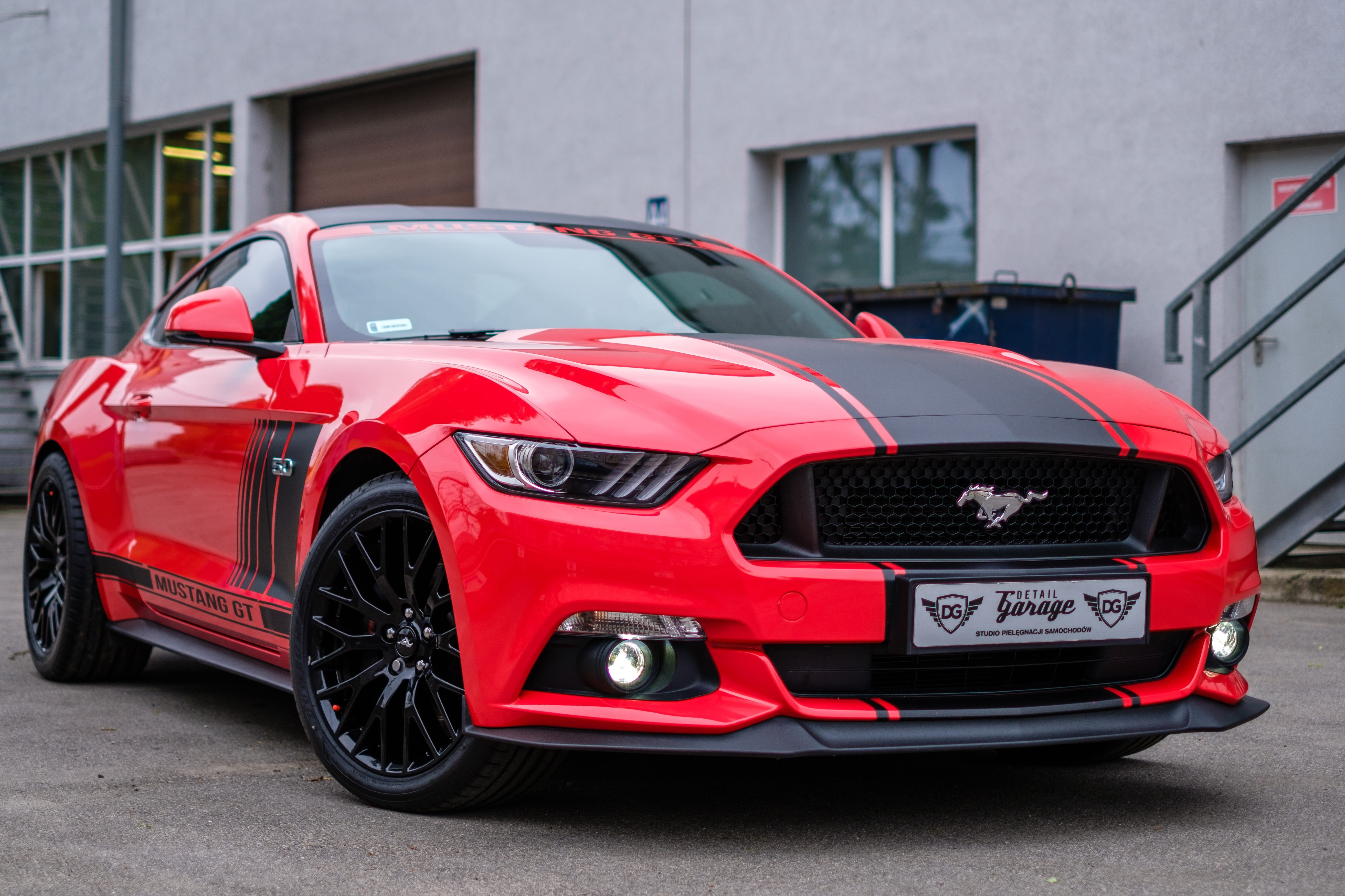 black, Usa, Car, modern, luxury, land vehicle, style, business, motor vehicle, transportation, Mustang, house, retro styled, built structure, automobile, HD Wallpaper