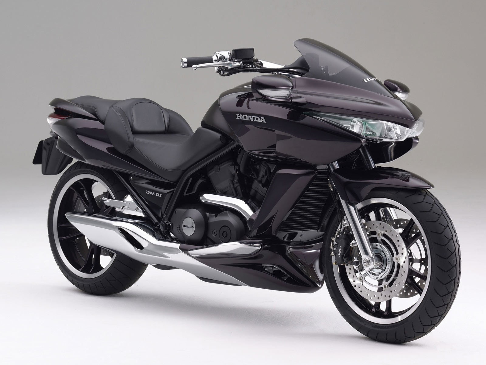 white background, road, chrome, stationary, bike, no people, wheel, black, mode of transportation, transportation, travel, land vehicle, honda dn 01, HD Wallpaper