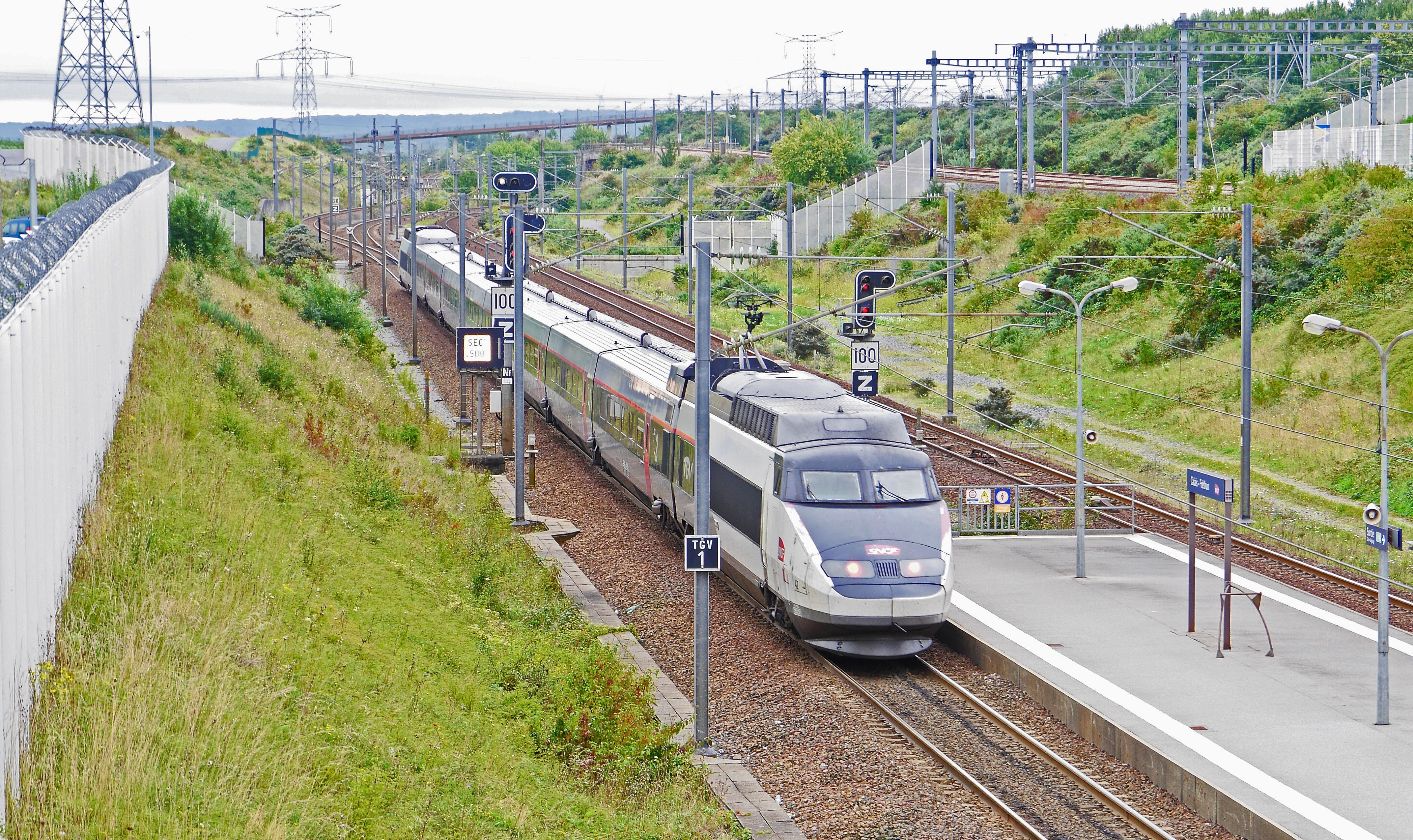 tgv-nord, plant, rail transportation, rail traffic, depth, the train station calais-frethun, tree, calais, green color, railway, electric locomotive, sncf, HD Wallpaper