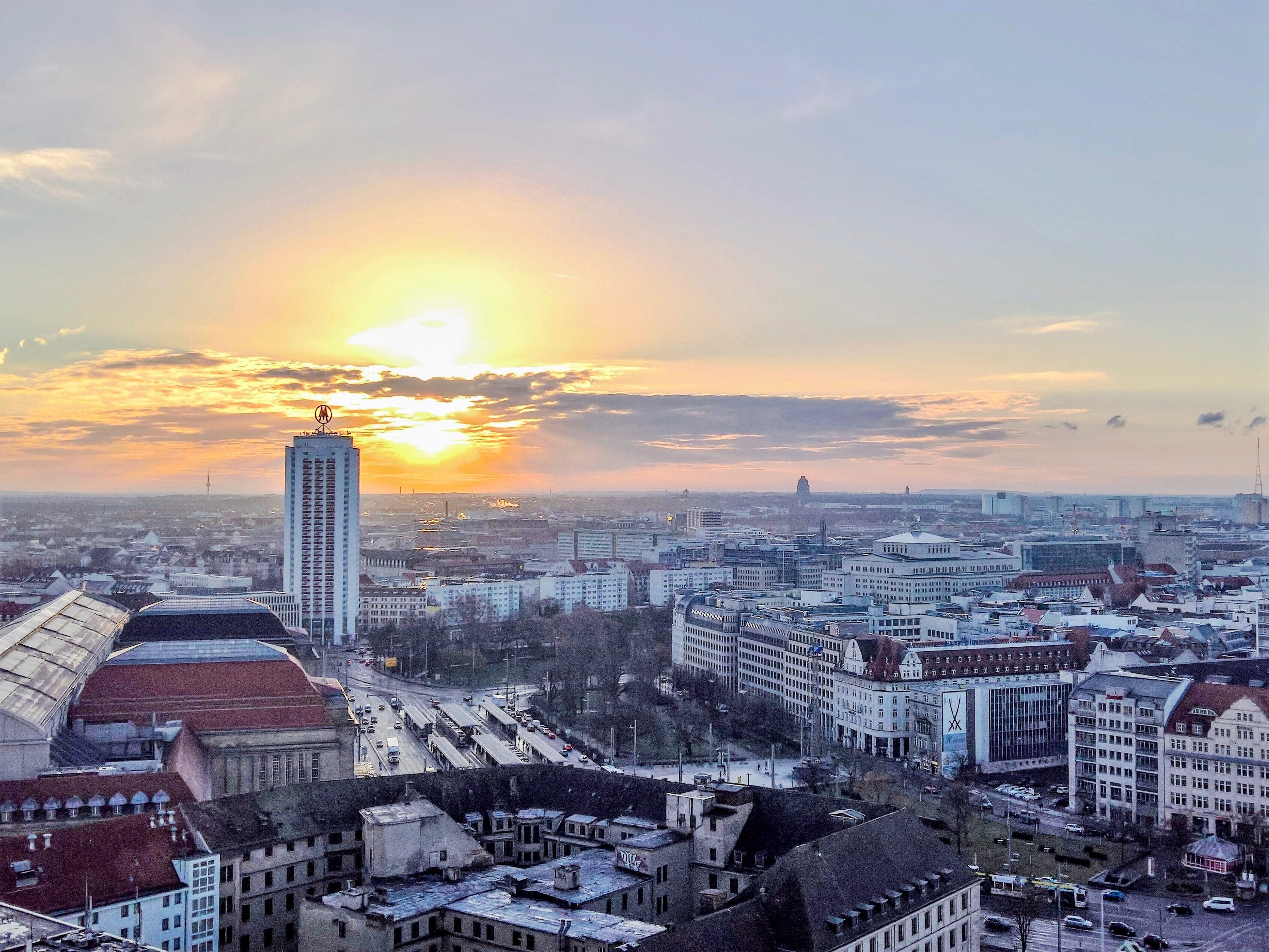 outdoors, sky, morning, building exterior, city, office building exterior, hour, germany, financial district, sunrise, outlook, aerial view, 2K, residential district, HD Wallpaper