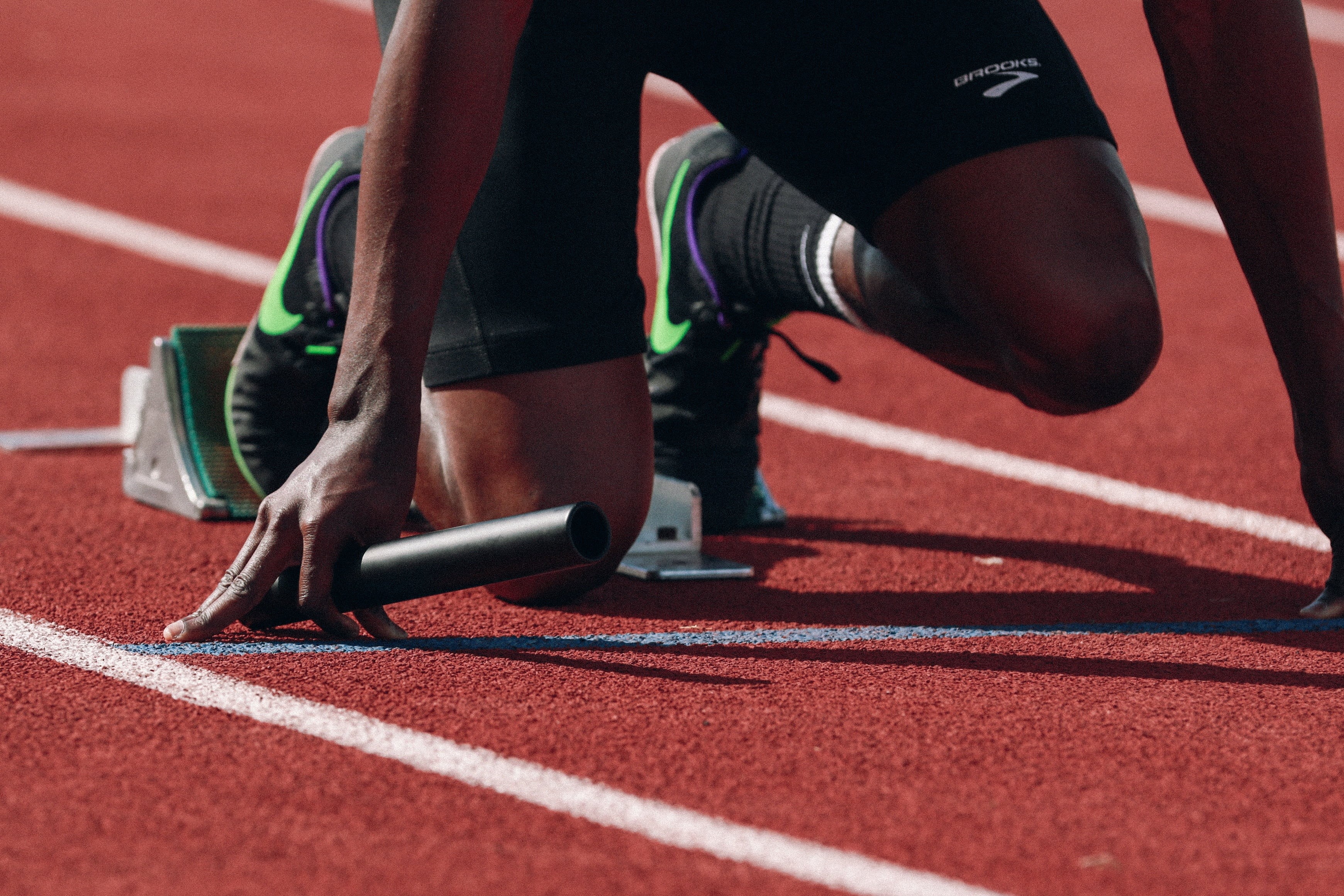 track starting block, shoes, relay, red, track and field event, man, colour, one person, starting, running, competitive sport, human body part, track event, HD Wallpaper