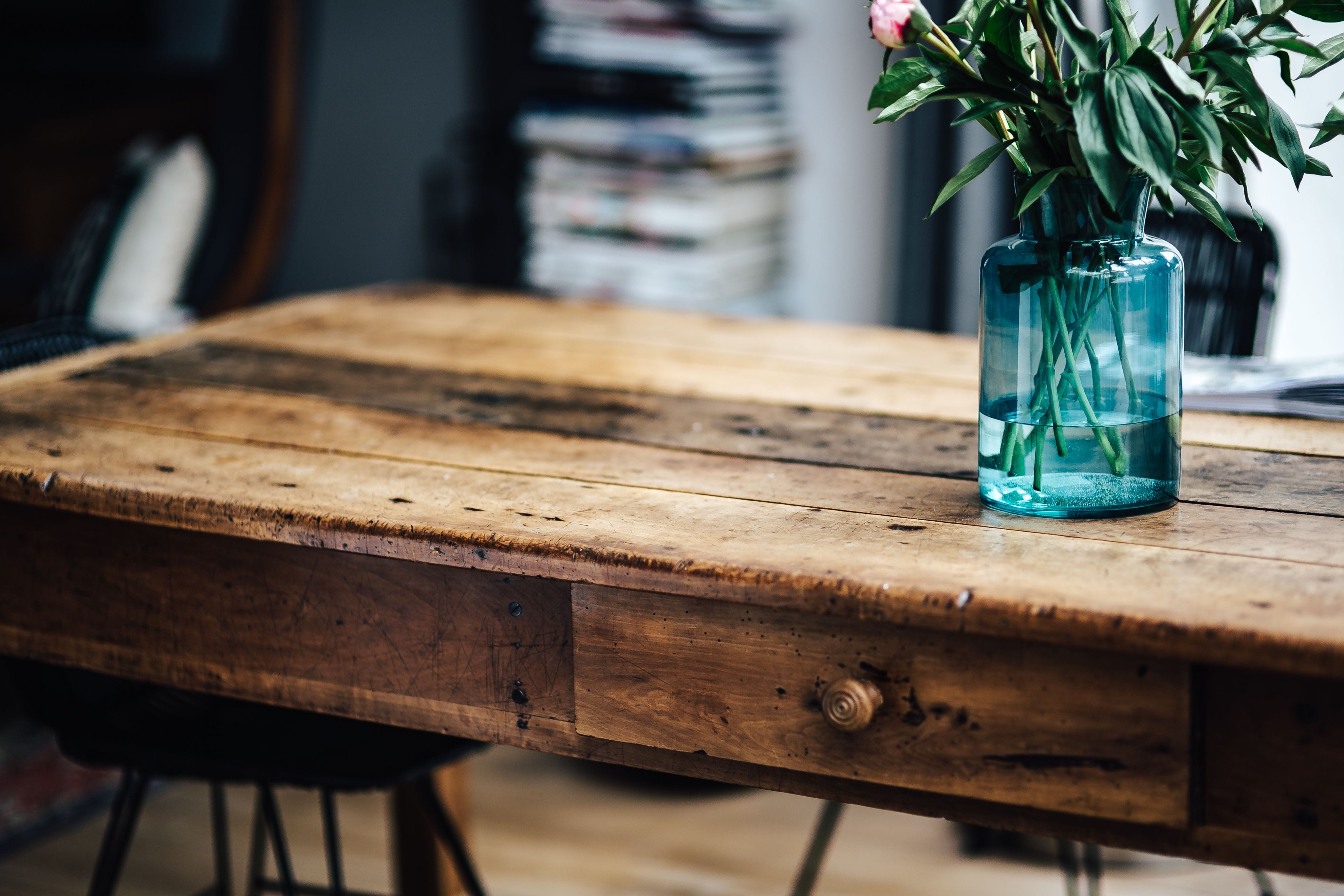 still life, interior, table, vase, indoors, glass - material, room, food and drink, wood, plant part, no people, container, chairs, house, dining room, HD Wallpaper