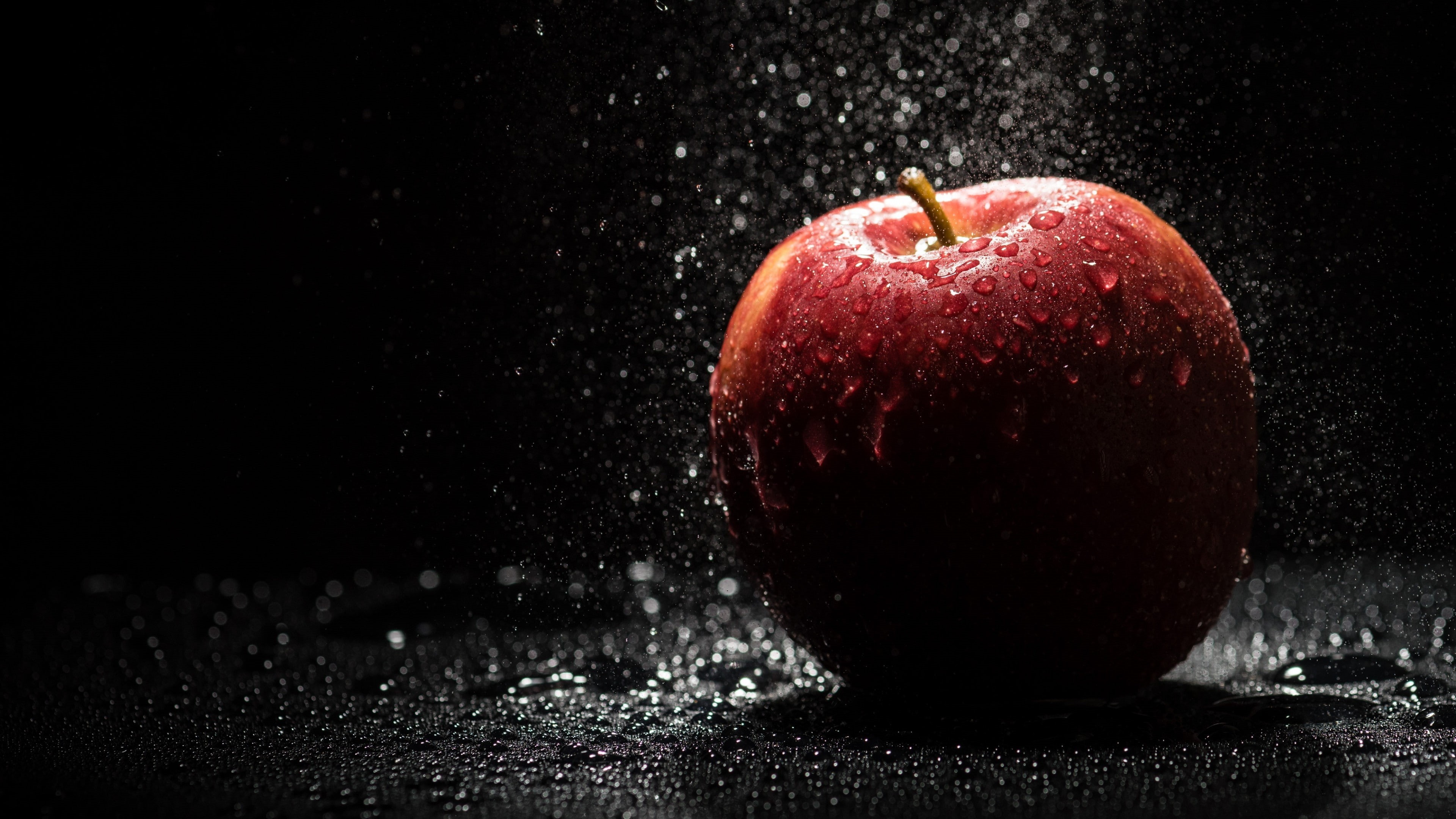 apples, fruit, black background, water drops, splashes, photography, water, lights, 4K, shadow, HD Wallpaper