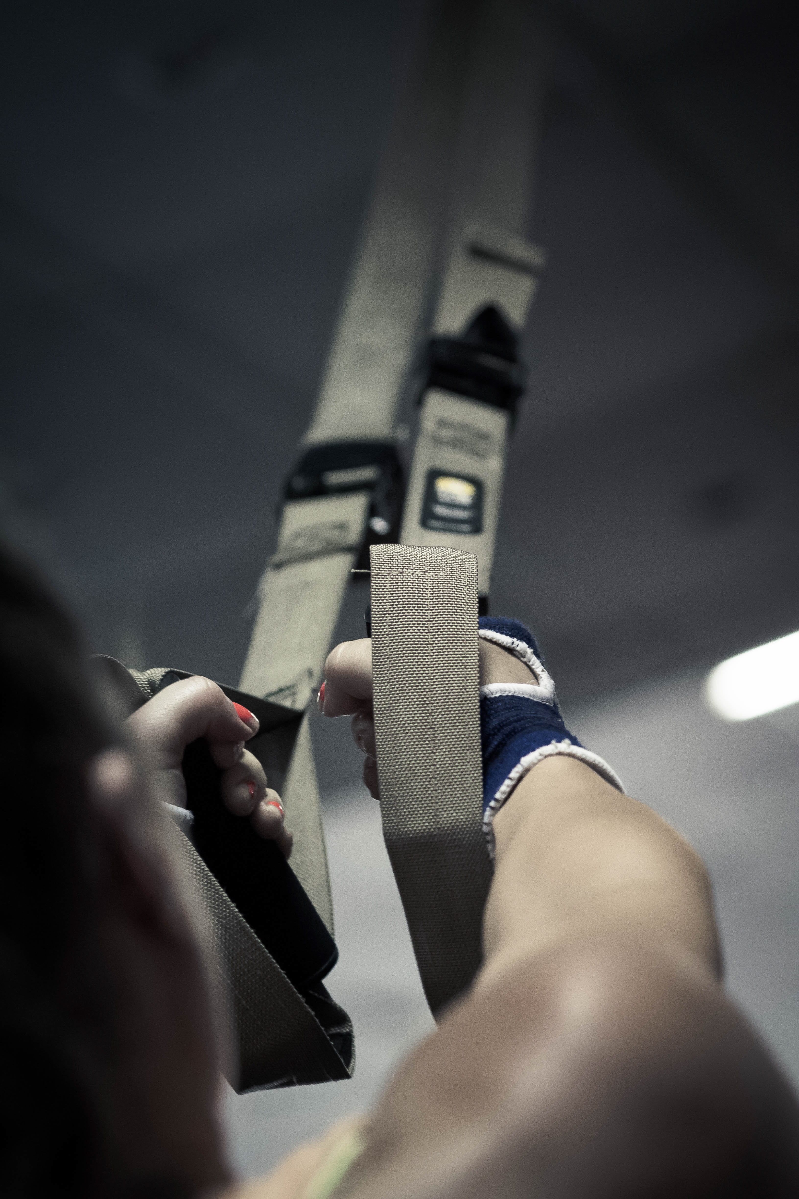 gun, human body part, real people, people, lifestyles, wireless technology, one Person, Gym, telephone, straps, holding, selective focus, adult, leisure activity, Phone HD Wallpaper