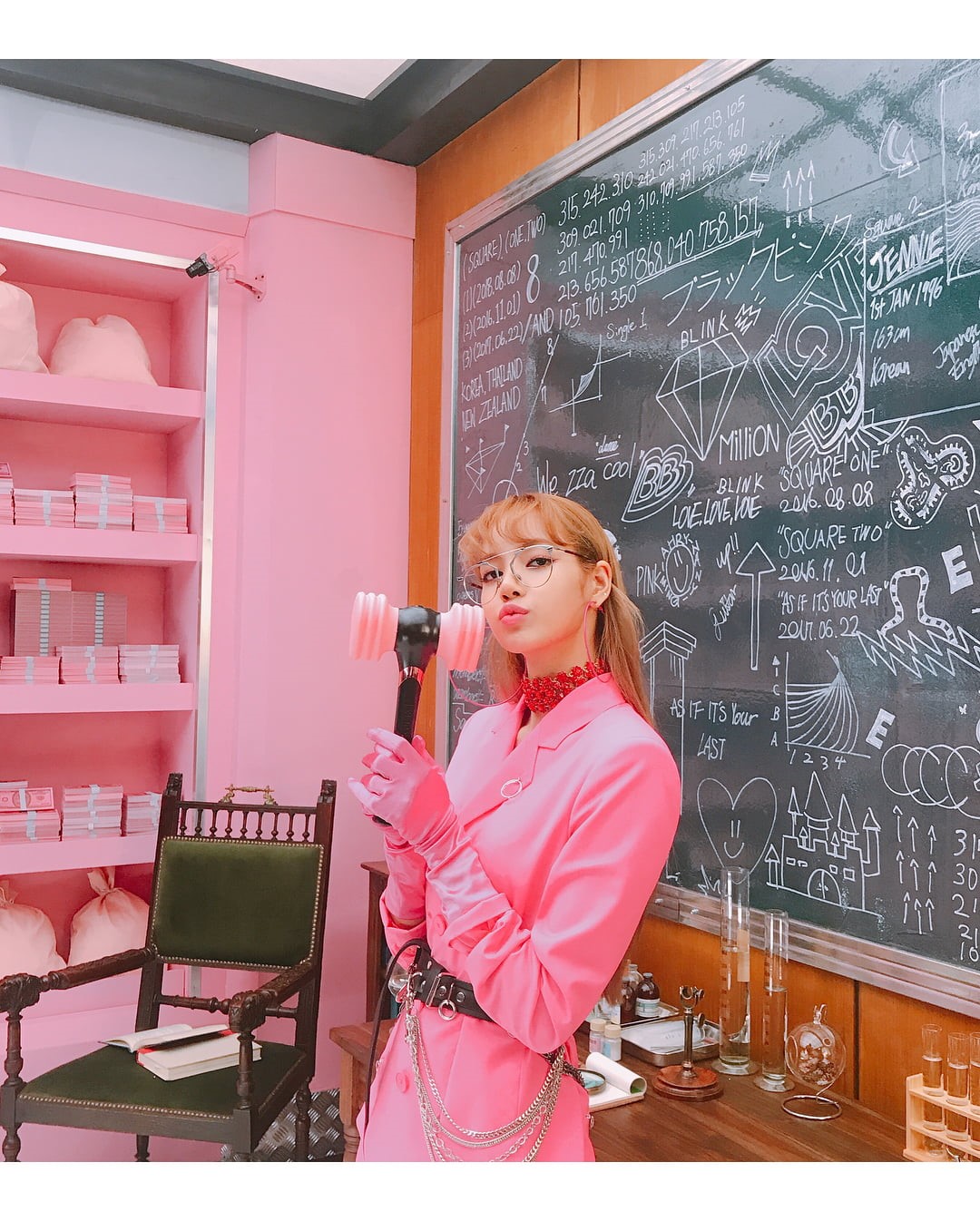 Lisa (BLACKPINK), Lisa, Asian, 720P, Phone HD Wallpaper