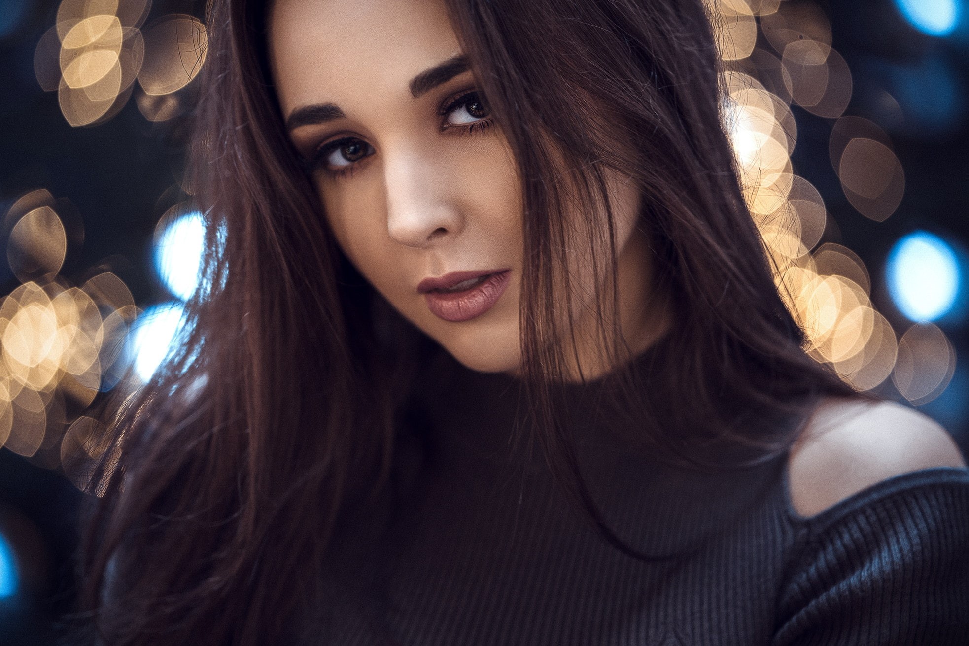 straight hair, depth of field, model, looking at viewer, women, 500px, 1080P, brown eyes, bokeh, face, brunette, portrait, long hair, HD Wallpaper