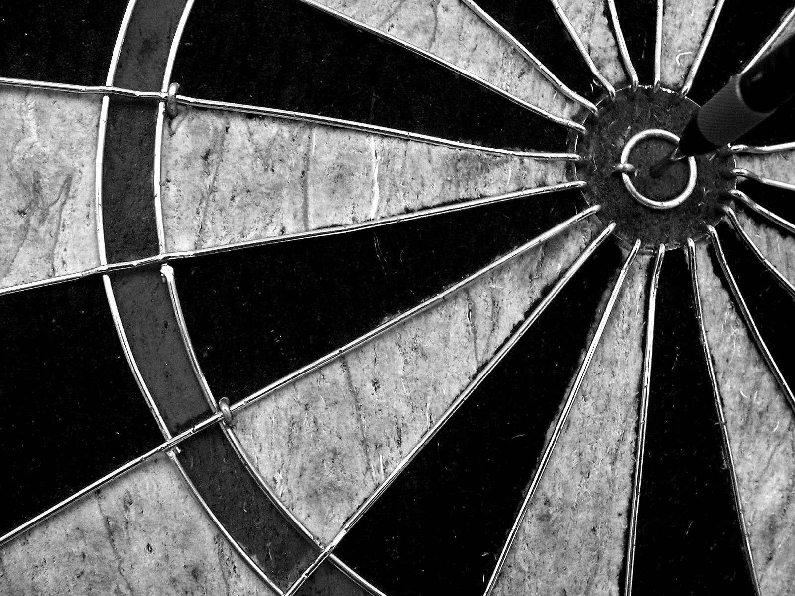spoke, full frame, leisure games, relaxation, no people, symmetry, day, 720P, circle, indoors, ball, sport, sports, monochrome, wheel, darts, close-up, HD Wallpaper