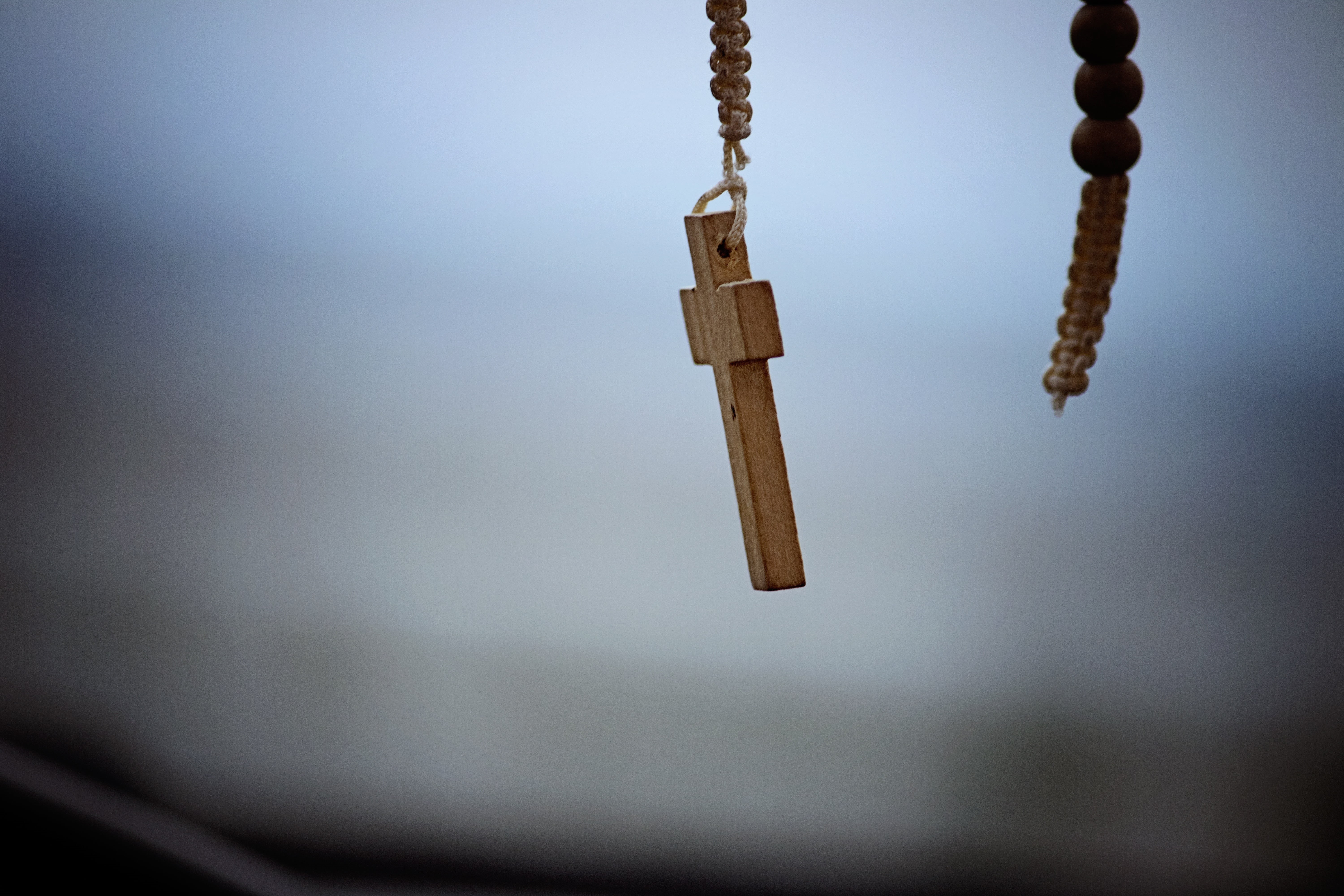 close-up, religion, focus on foreground, selective focus, metal, holy, brown, catholicism, spiritual, christianity, prayer, cross, ominous, christ, icon, HD Wallpaper