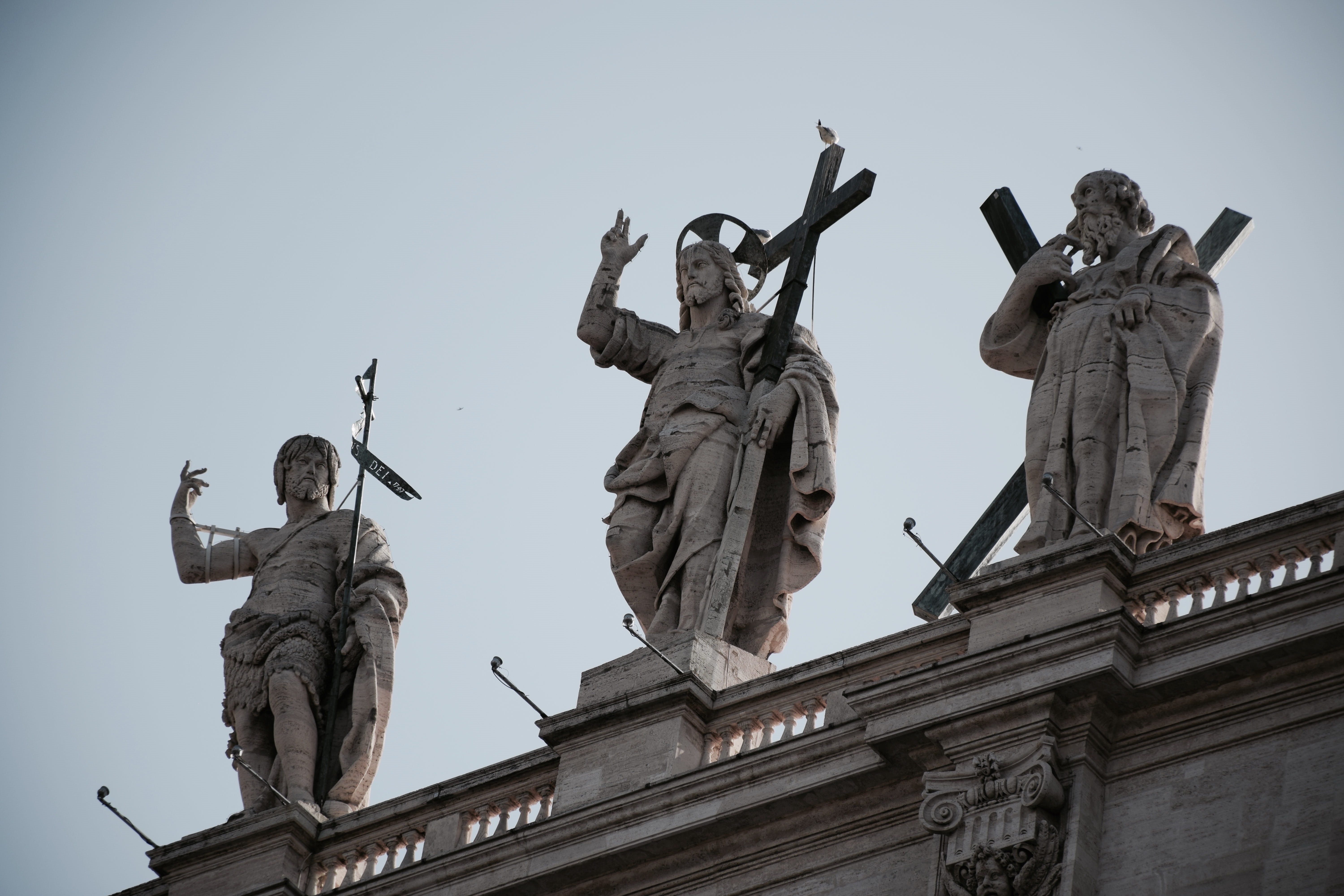 nature, statue, memorial, architecture, jesus, the past, no people, vatican, history, rome, human representation, sky, representation, clear sky, day, st peters square, HD Wallpaper