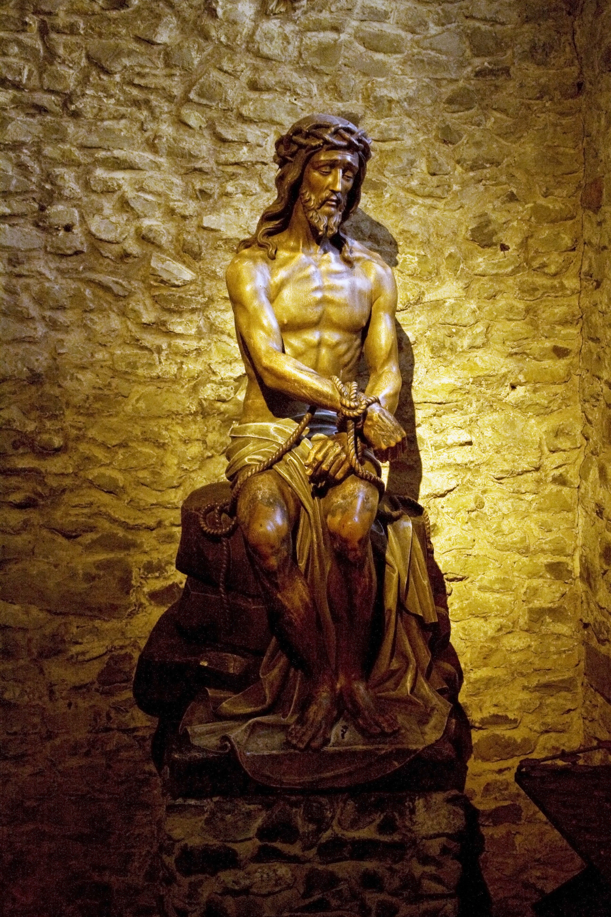 4K, bruges, male likeness, jesus, religious, spirituality, christ, basilica of the holy blood, belief, holy, female likeness, jesus christ, the past, wall - building feature, Phone HD Wallpaper